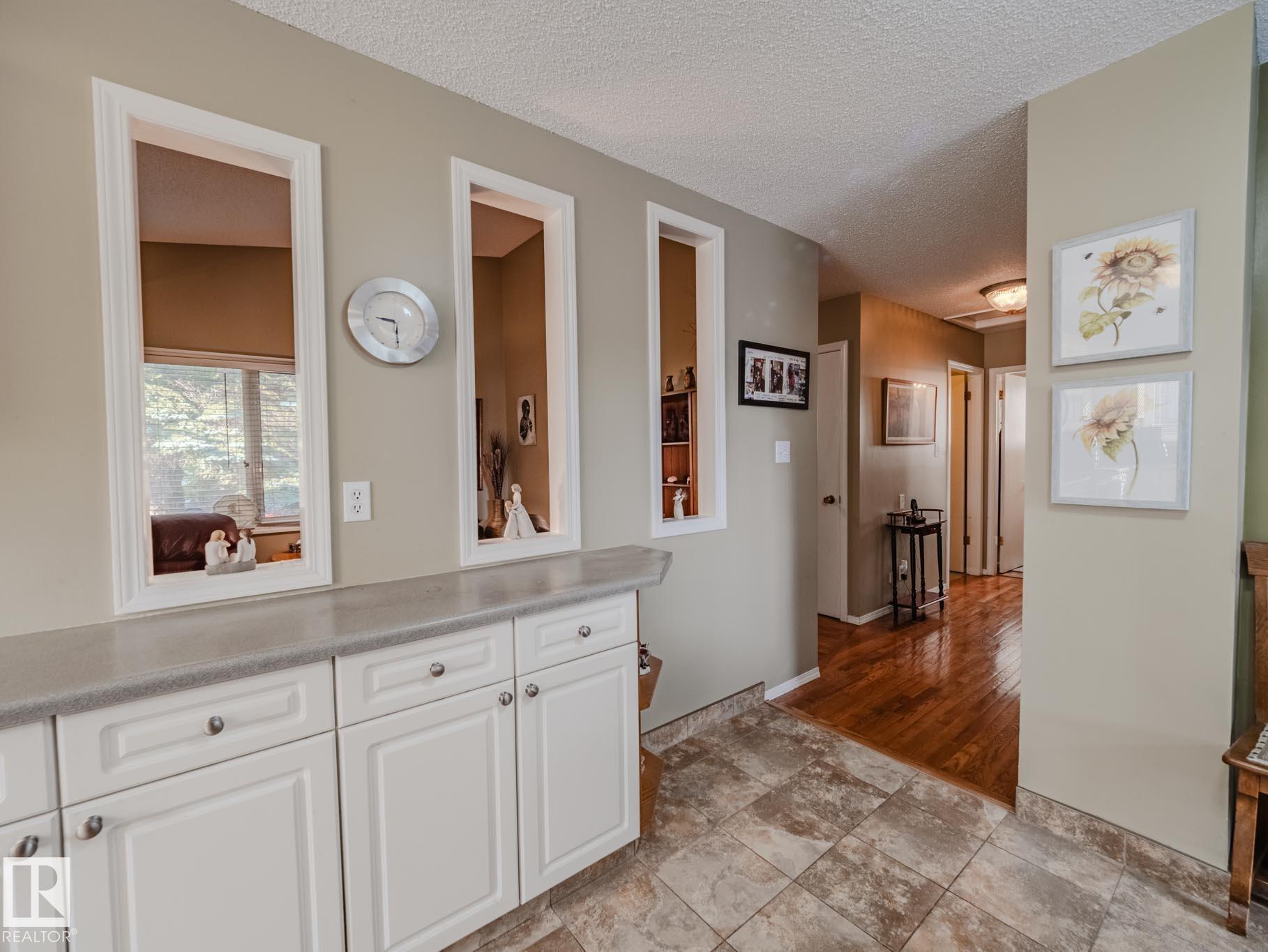 Photo 9 at 50 Flagstone Crescent, Forest Lawn, St. Albert