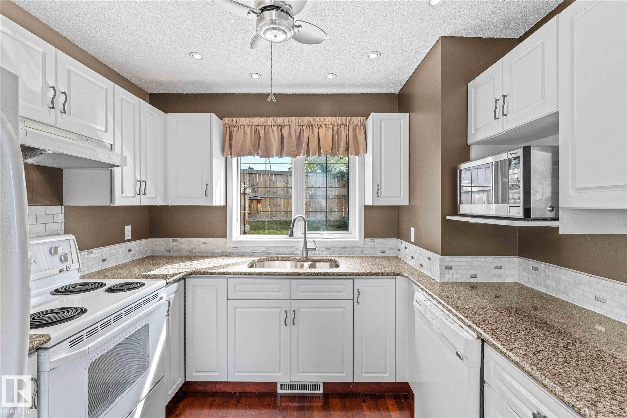 Photo 12 at 10 - 4 Fraser Drive, Forest Lawn, St. Albert