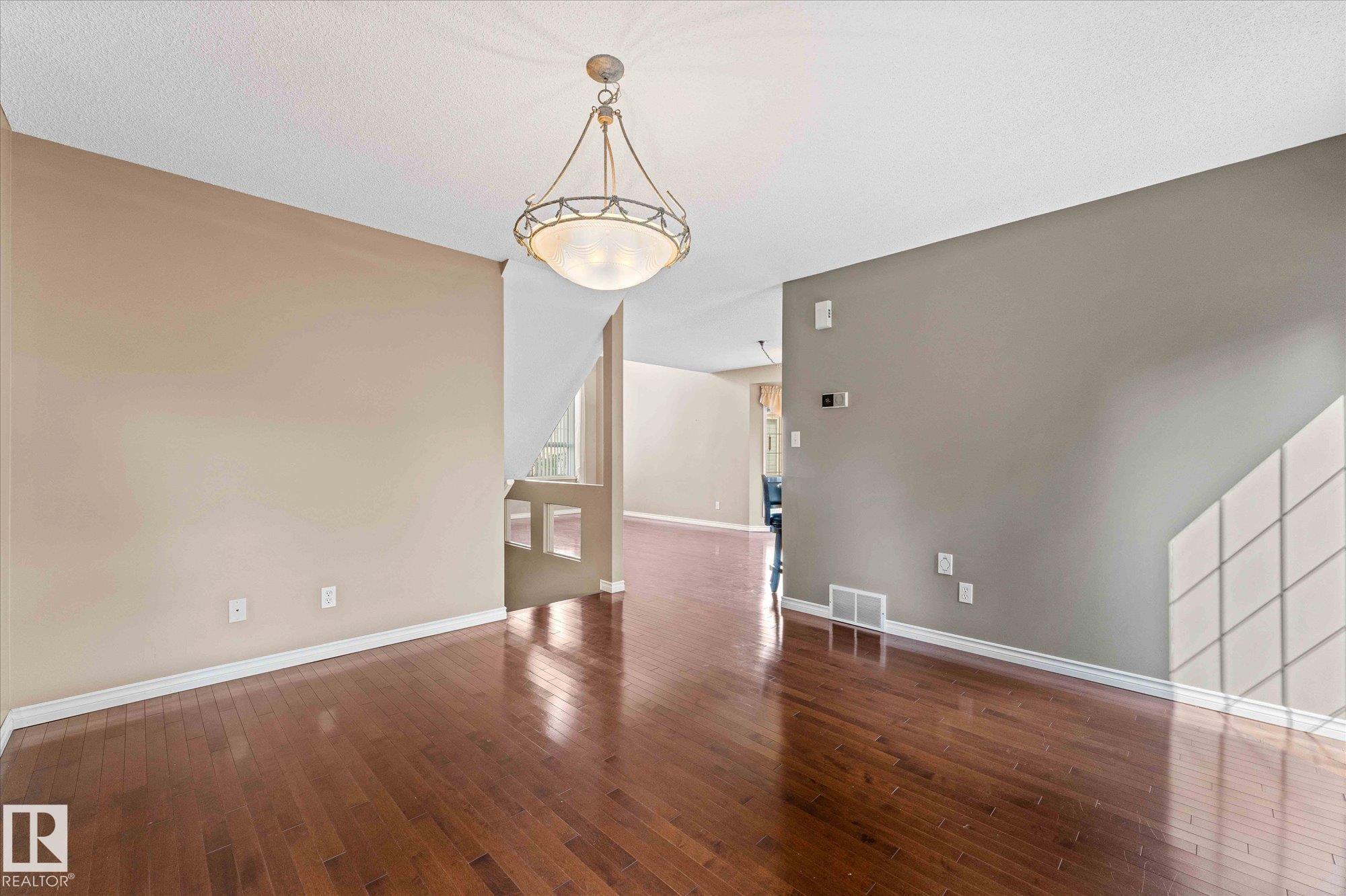 Photo 18 at 10 - 4 Fraser Drive, Forest Lawn, St. Albert