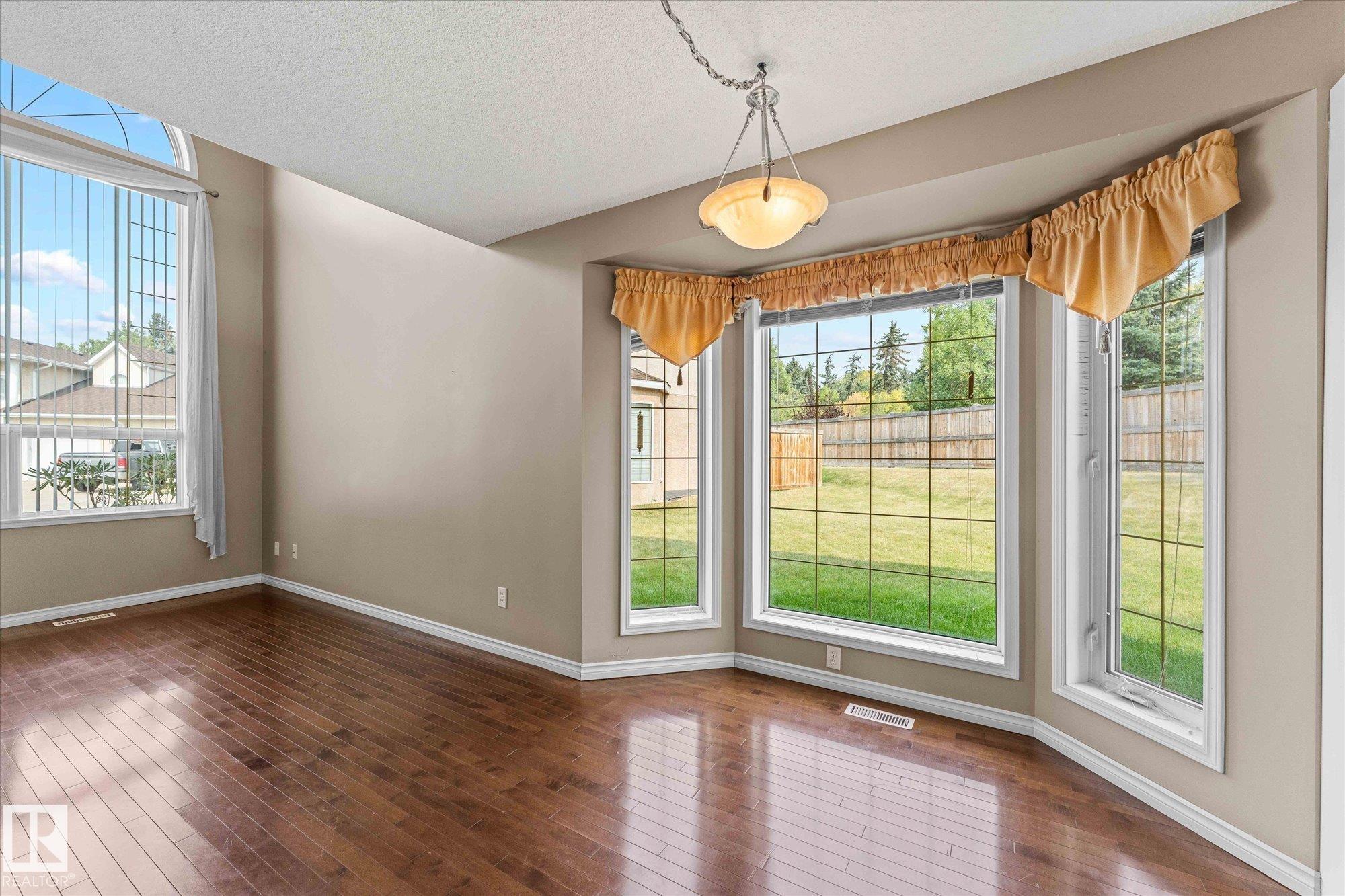 Photo 8 at 10 - 4 Fraser Drive, Forest Lawn, St. Albert