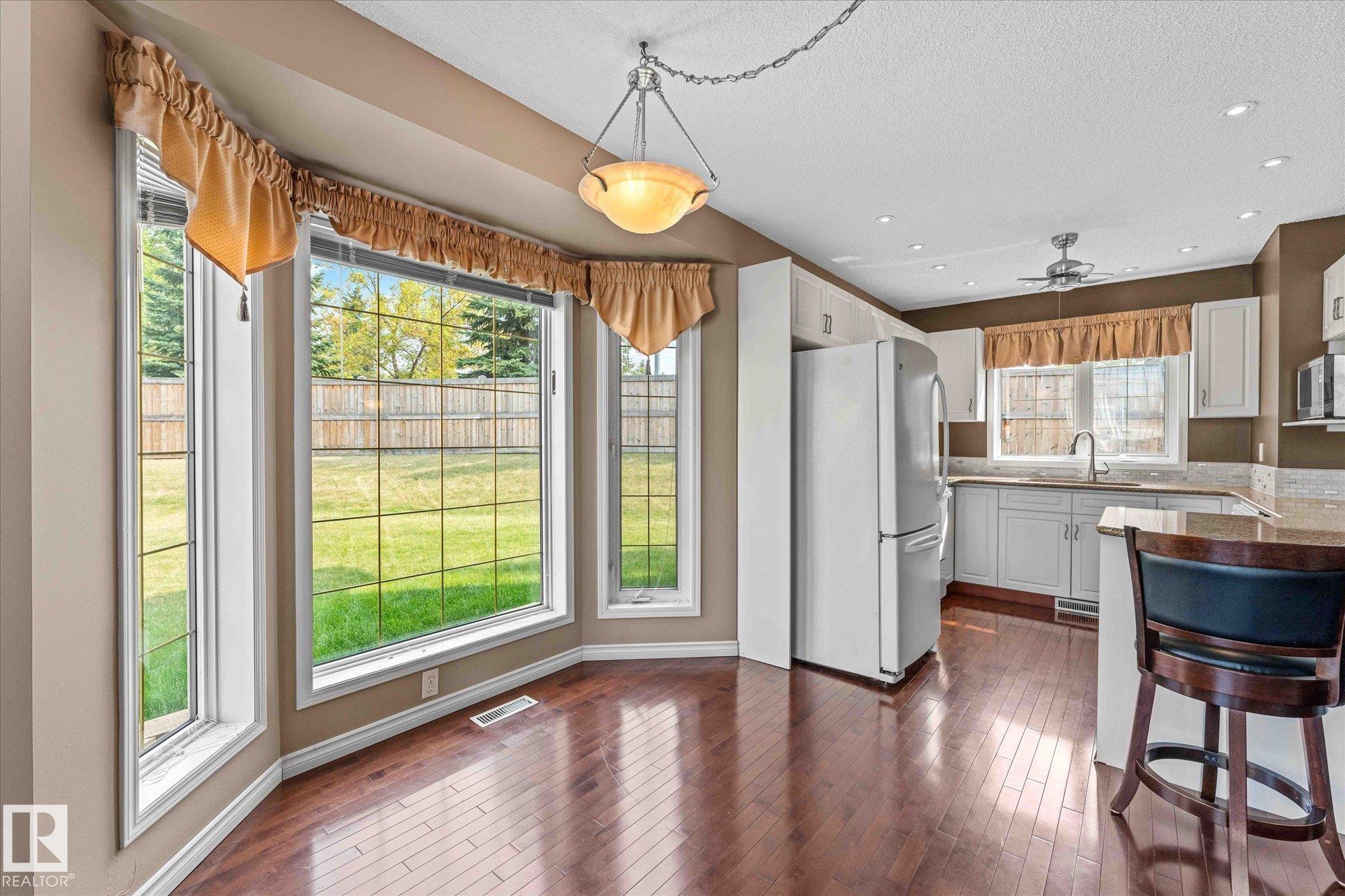 Photo 9 at 10 - 4 Fraser Drive, Forest Lawn, St. Albert