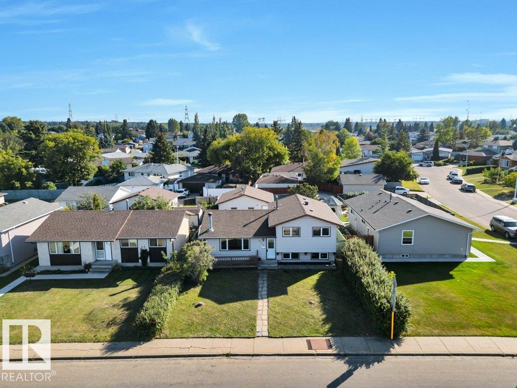904 Knottwood S NW, Menisa, Edmonton 