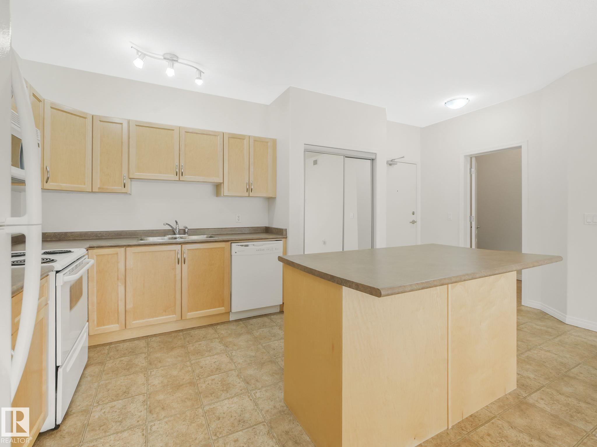 Photo 14 at 210 - 105 West Haven Drive, West Haven, Leduc