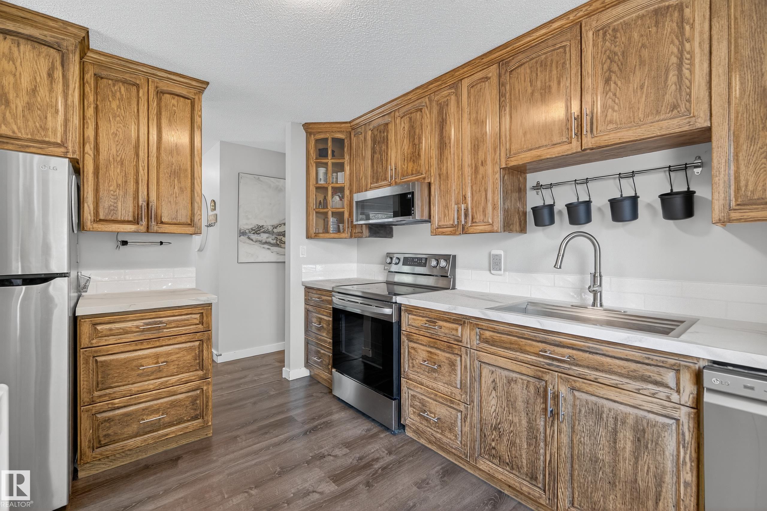 Photo 11 at 8937 92 Avenue, Pineview Fort Sask., Fort Saskatchewan