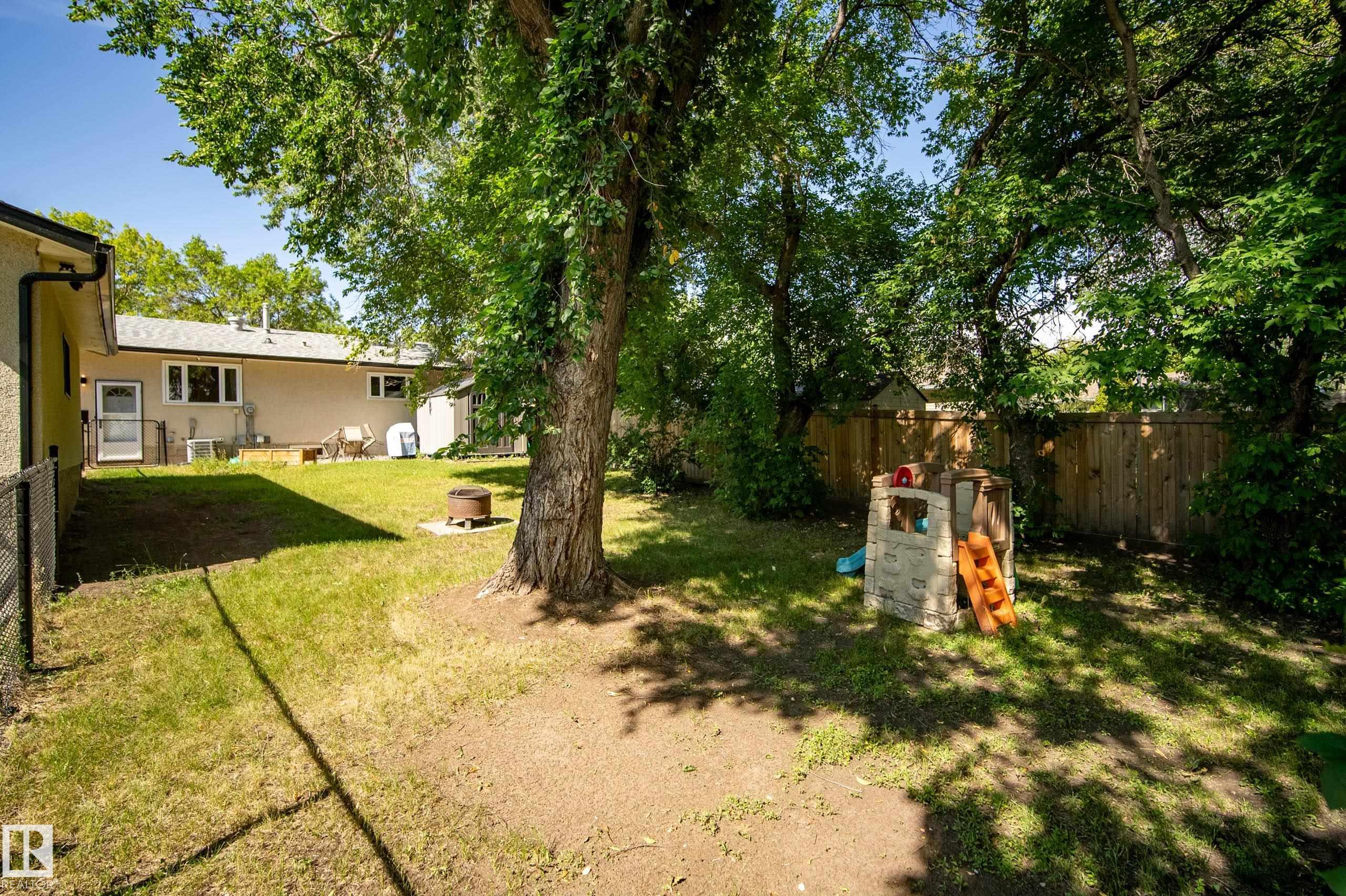 Photo 37 at 8937 92 Avenue, Pineview Fort Sask., Fort Saskatchewan