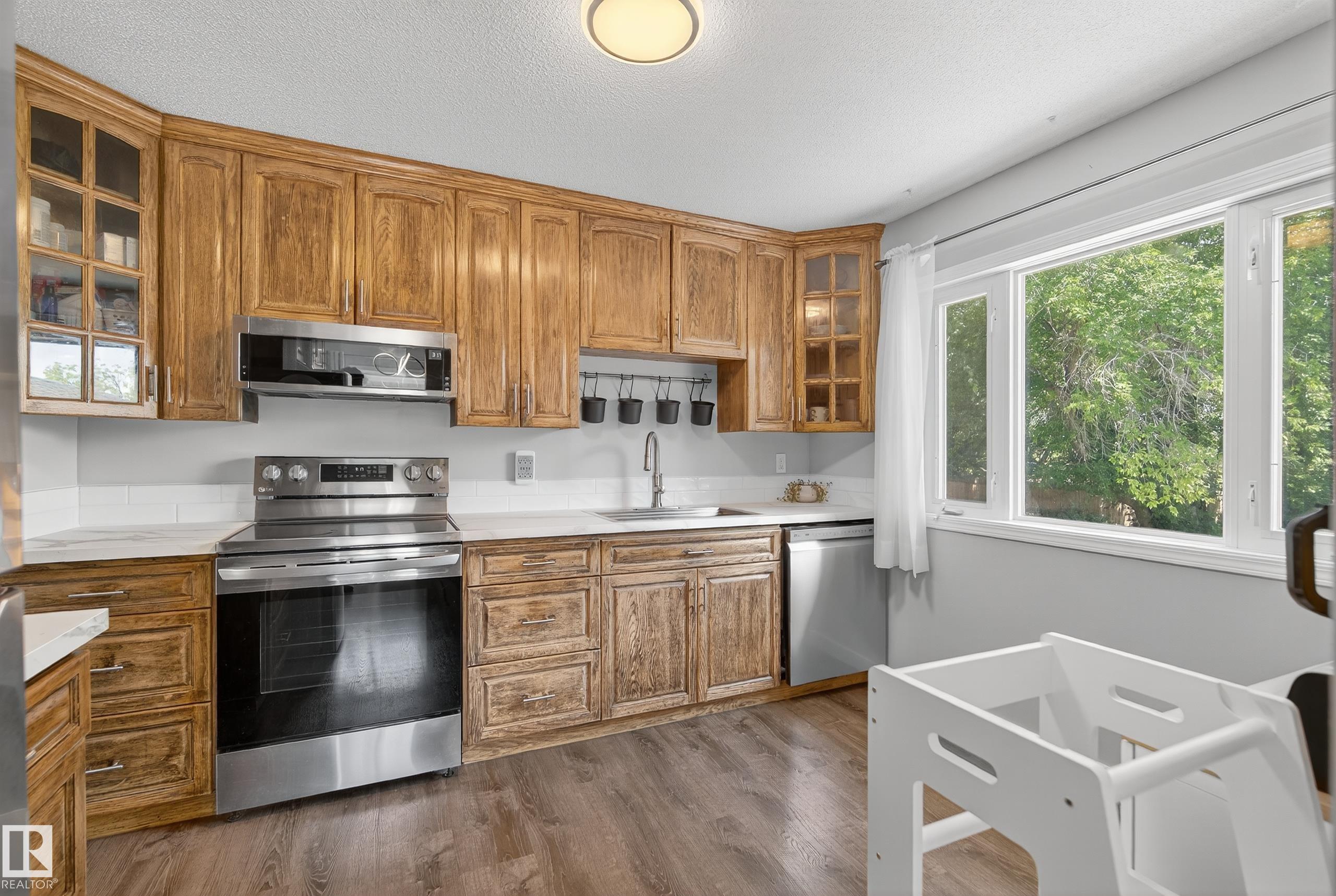 Photo 10 at 8937 92 Avenue, Pineview Fort Sask., Fort Saskatchewan