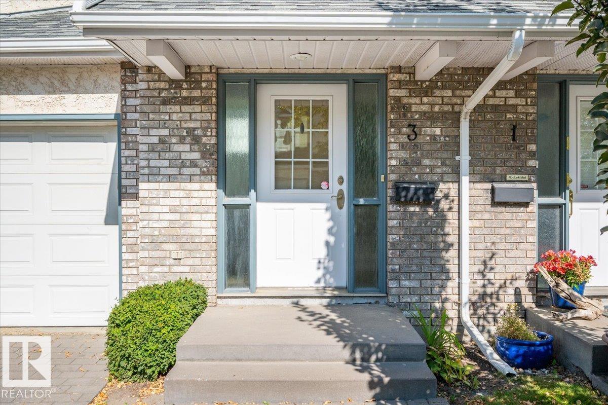3 - 90 Liberton Drive, Lacombe Park, St. Albert 