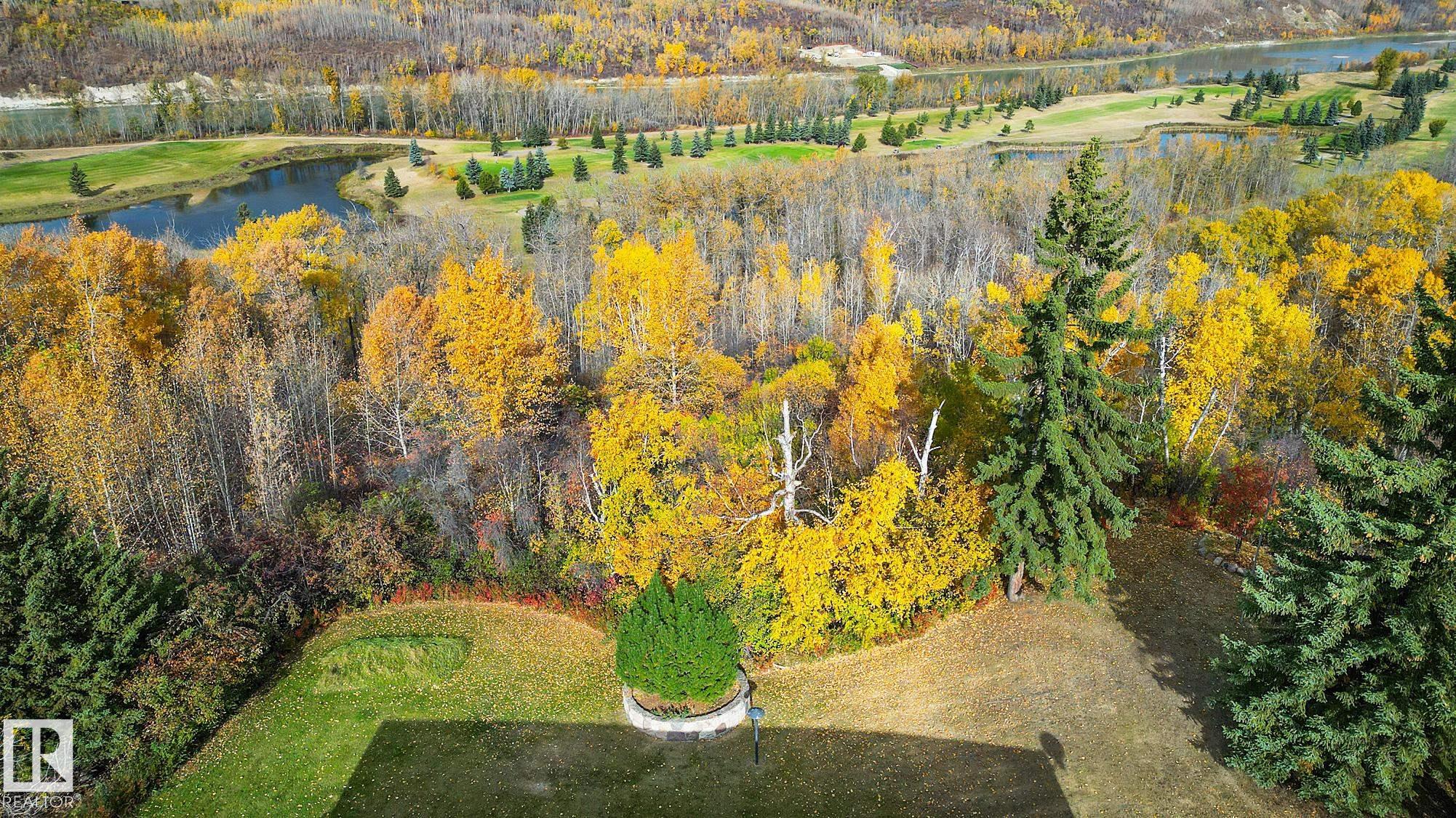 http://cdnparap120.paragonrels.com/ParagonImages/Property/p12/RAE/225369374/3/0/0/c8f3c83130ca7d066ae8b3c0dbb20f7f/1/fde19d74c716752dbb0ad5d20e297f46/225369374-38215440-0F97-47A4-8B71-70362FD7A808.JPG