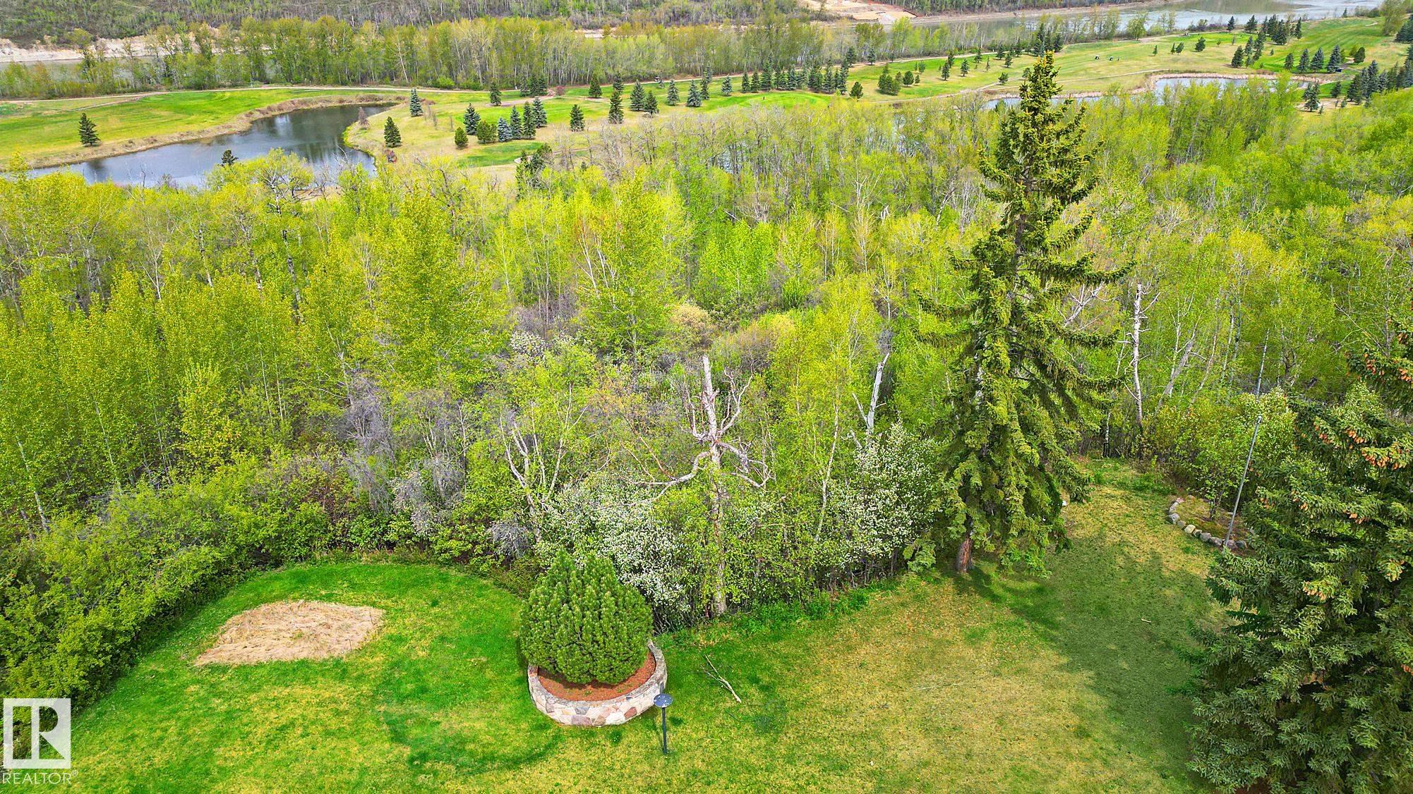 http://cdnparap120.paragonrels.com/ParagonImages/Property/p12/RAE/225369374/48/0/0/479cf3c8c5597fa3b68b50da86b1284a/1/fde19d74c716752dbb0ad5d20e297f46/225369374-F8ADDB8D-C0AE-4178-92EE-B02F3256C2C4.JPG