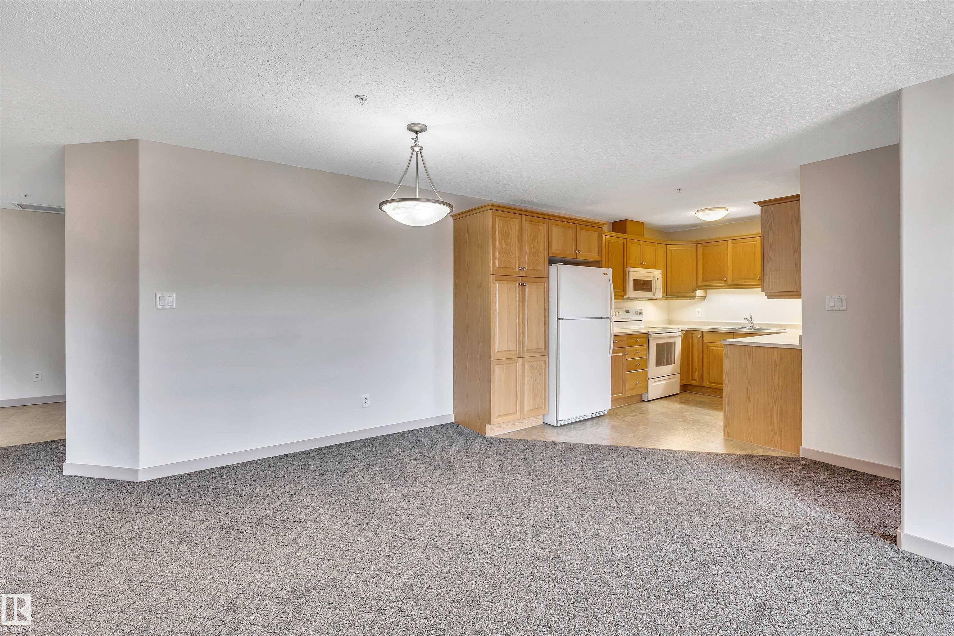 Photo 11 at 441 - 78B Mckenney Avenue, Mission, St. Albert