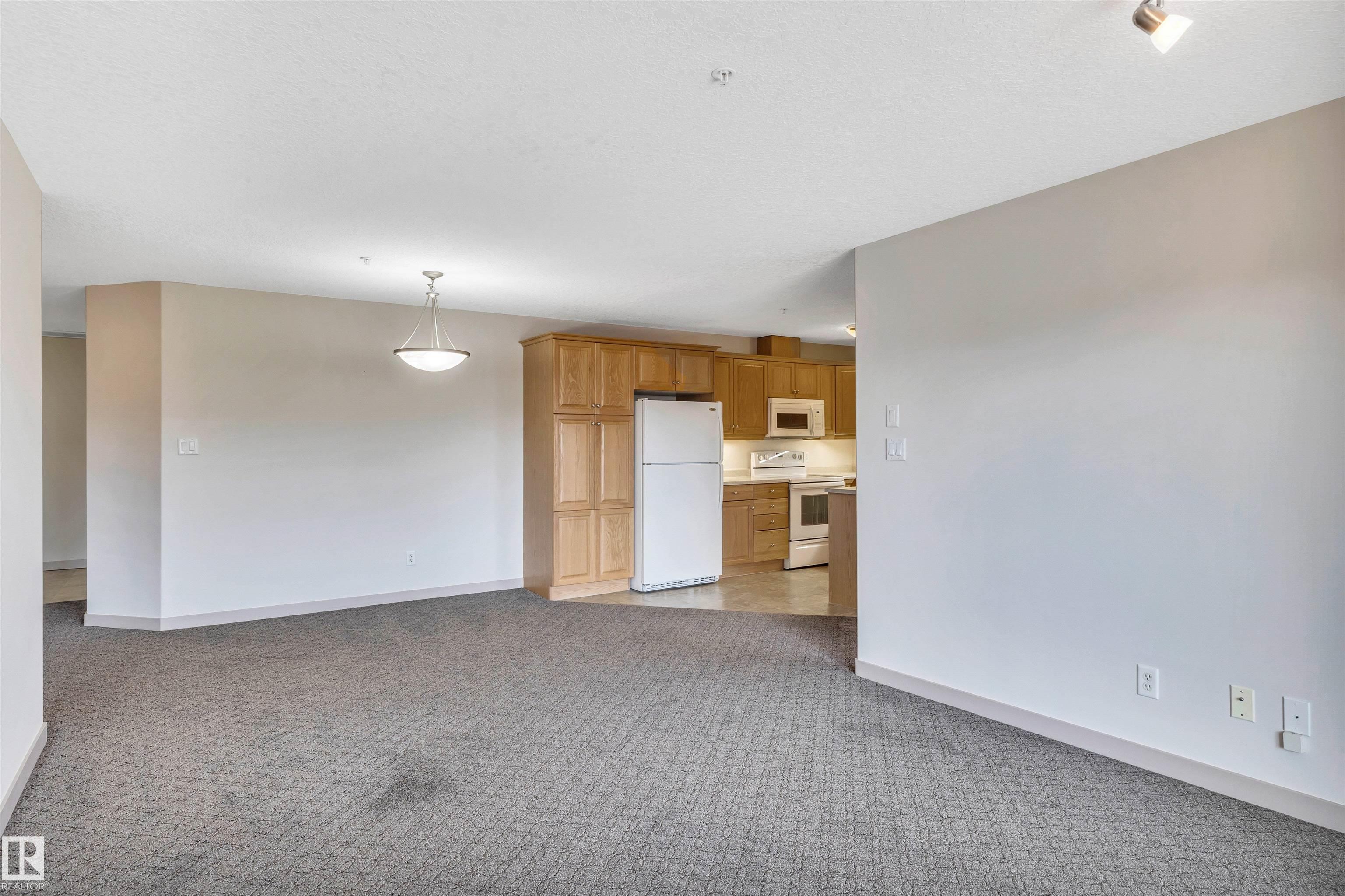 Photo 15 at 441 - 78B Mckenney Avenue, Mission, St. Albert