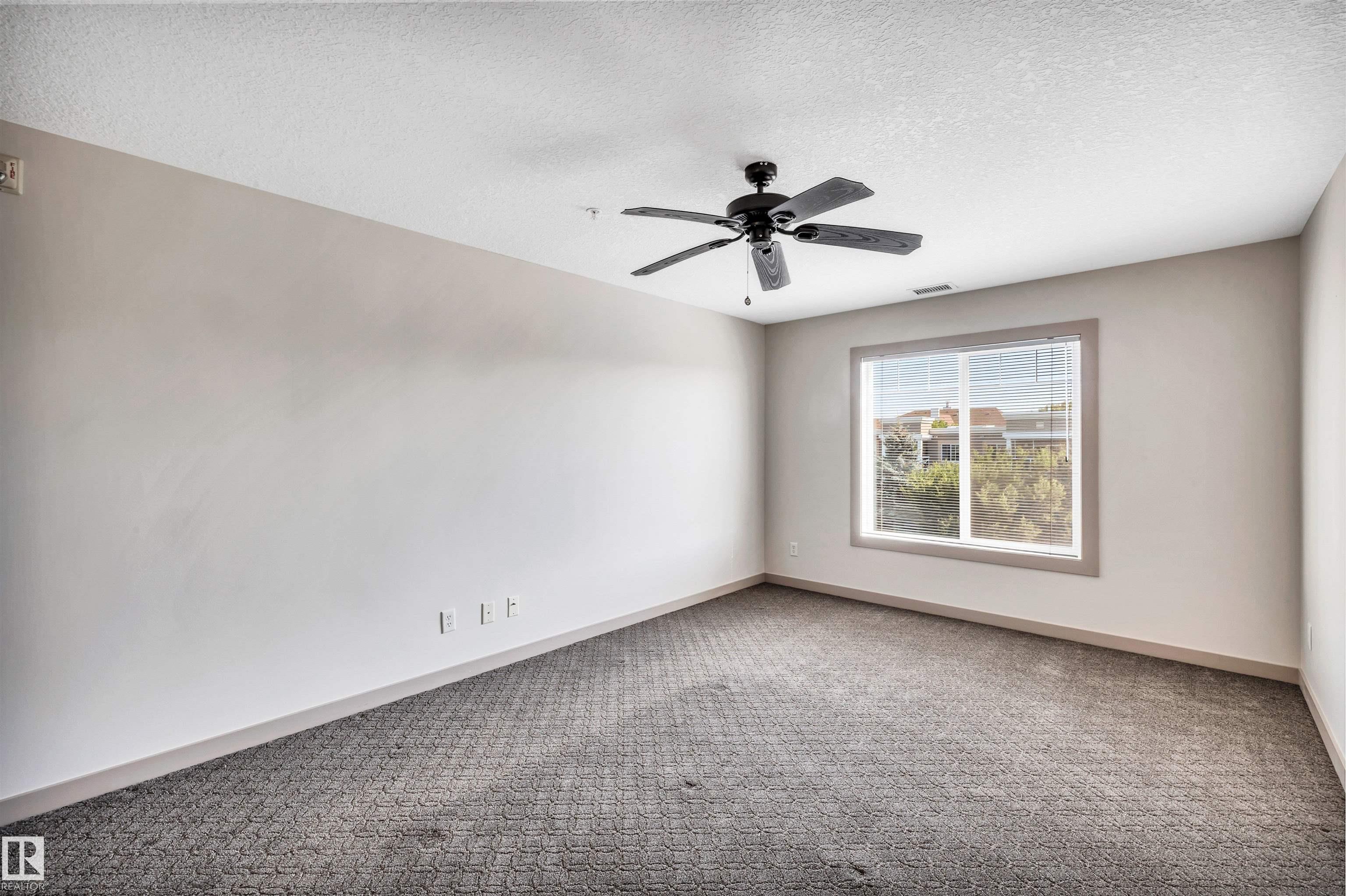 Photo 24 at 441 - 78B Mckenney Avenue, Mission, St. Albert