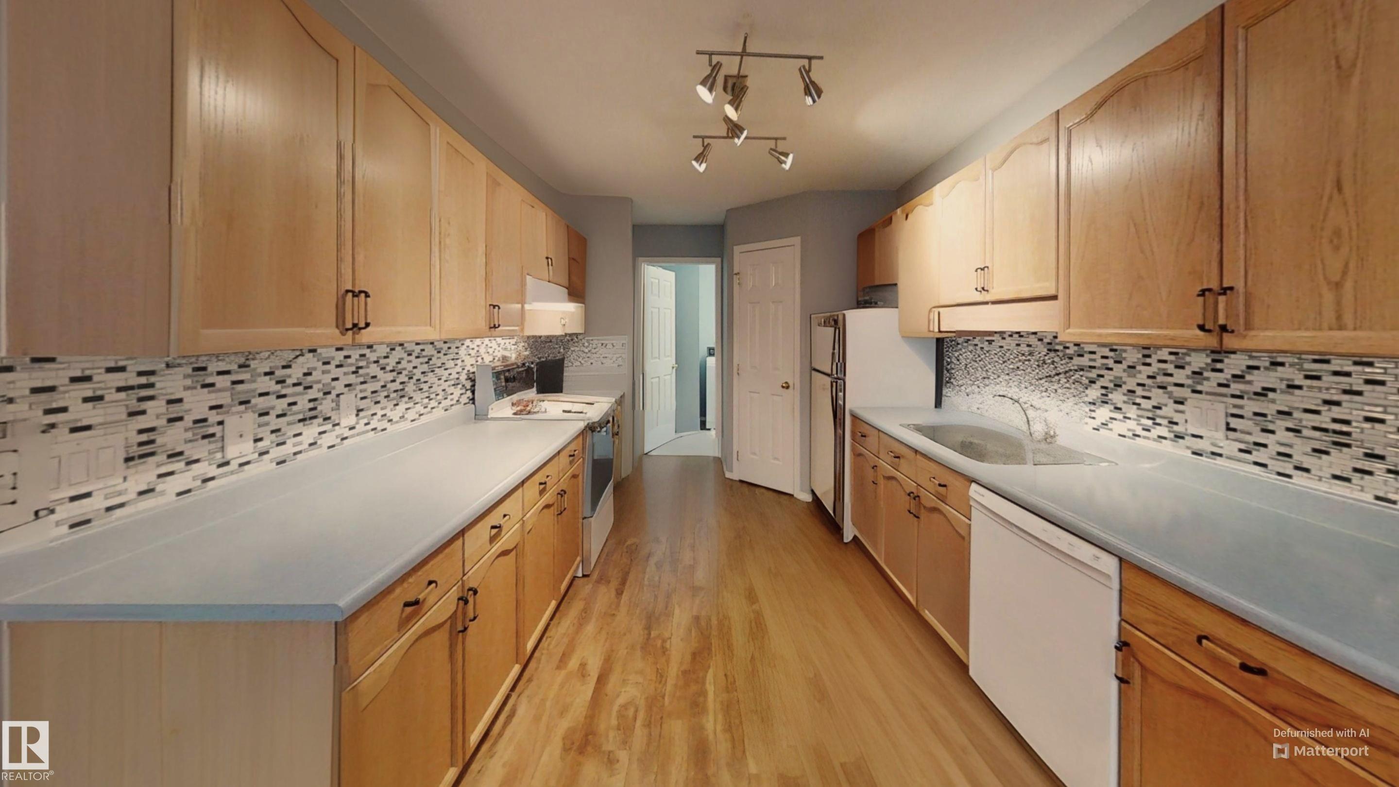 Photo 13 at 208 Ravine villa(s), Bridgeport, Leduc