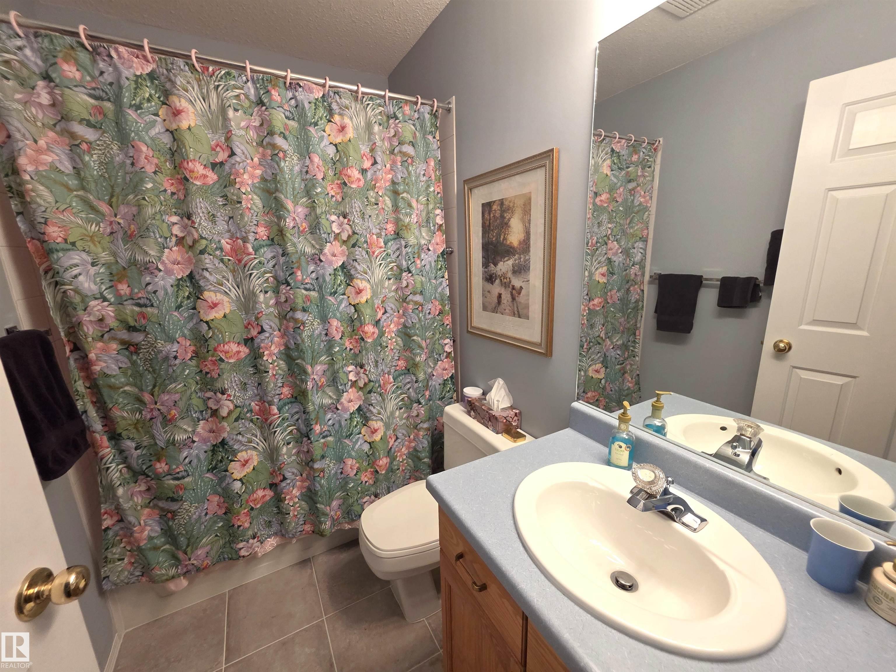 Photo 22 at 208 Ravine villa(s), Bridgeport, Leduc