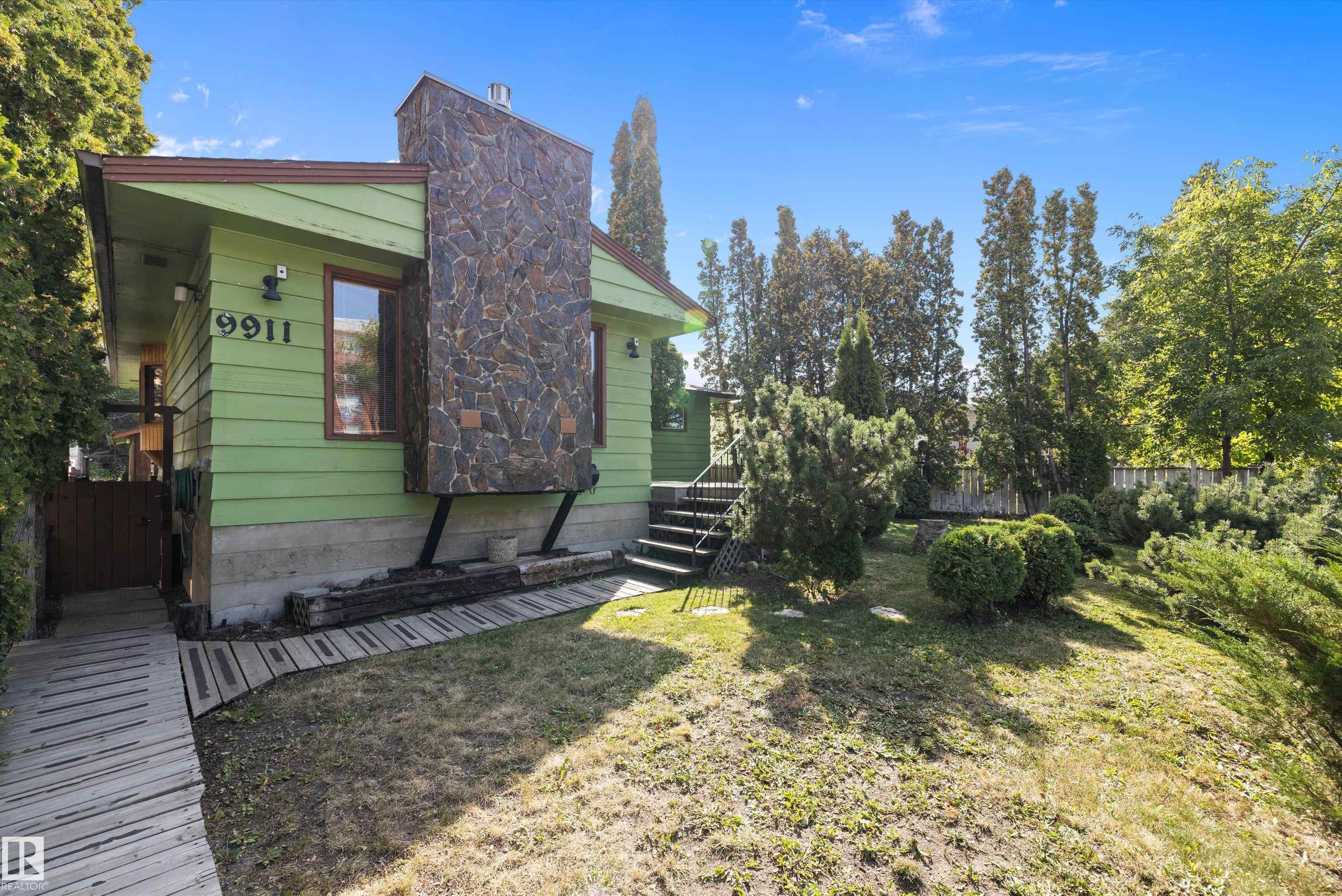 9911 149 Street NW, Crestwood, Edmonton 