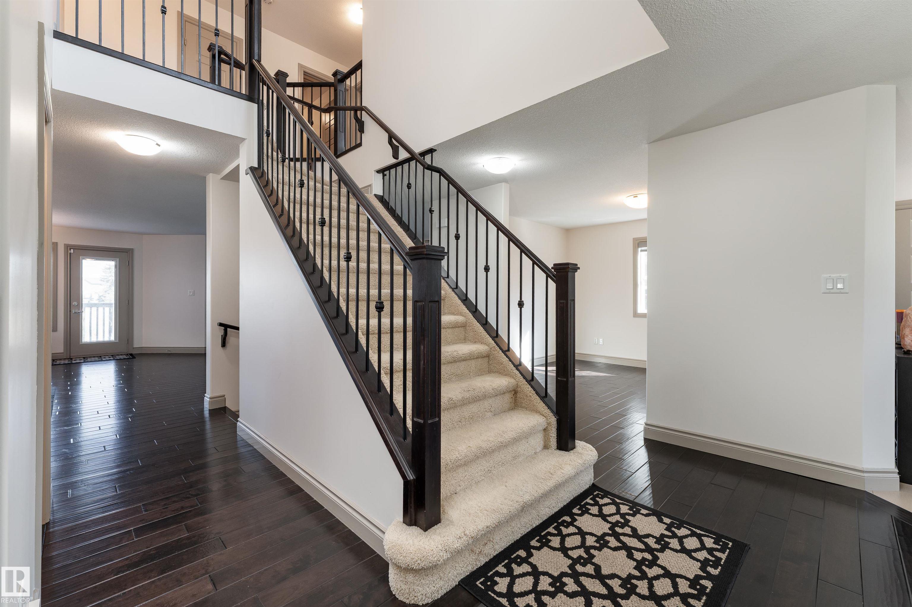 Photo 9 at 5414 Bonaventure Avenue NW, Griesbach, Edmonton