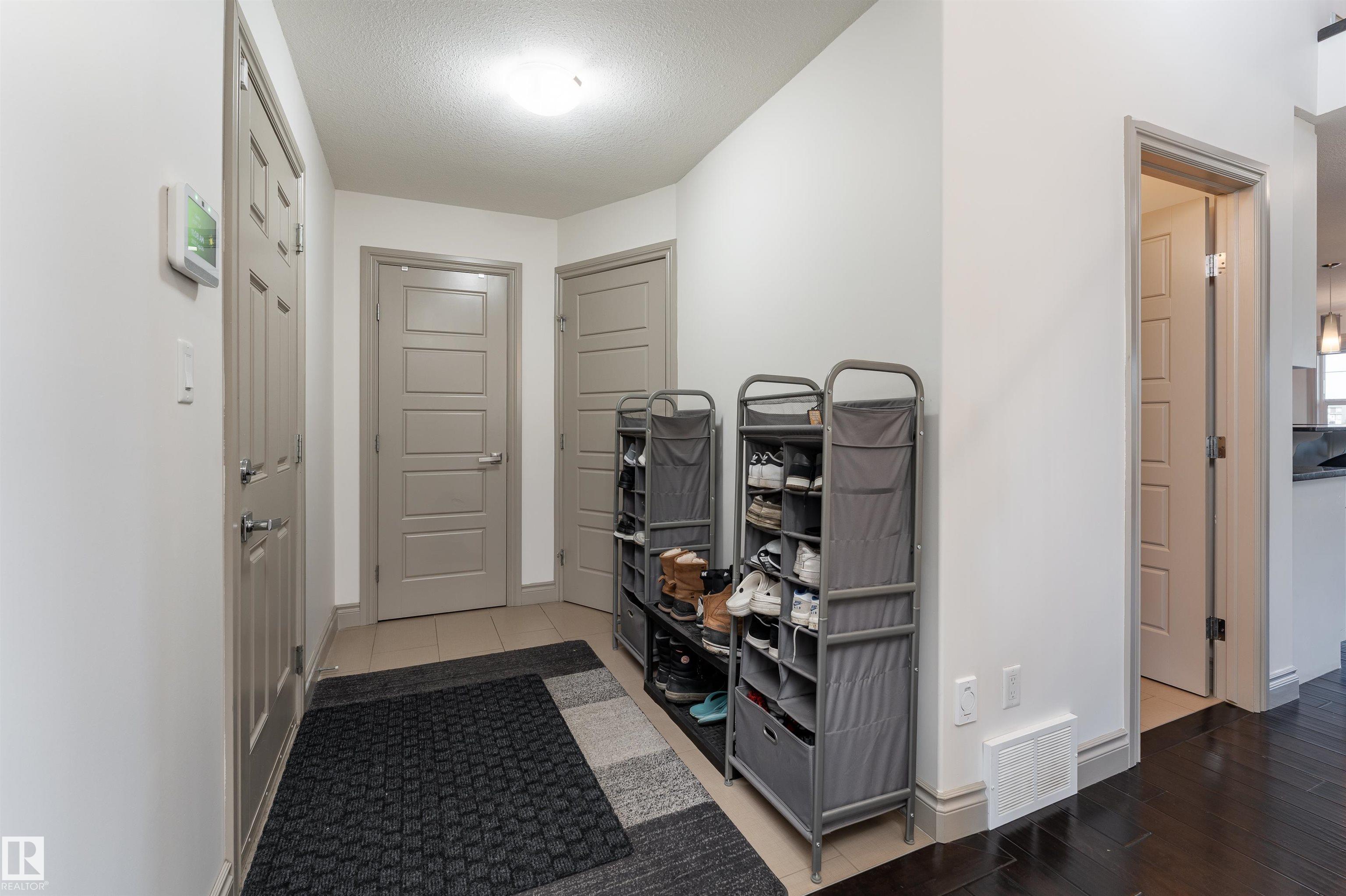 Photo 10 at 5414 Bonaventure Avenue NW, Griesbach, Edmonton