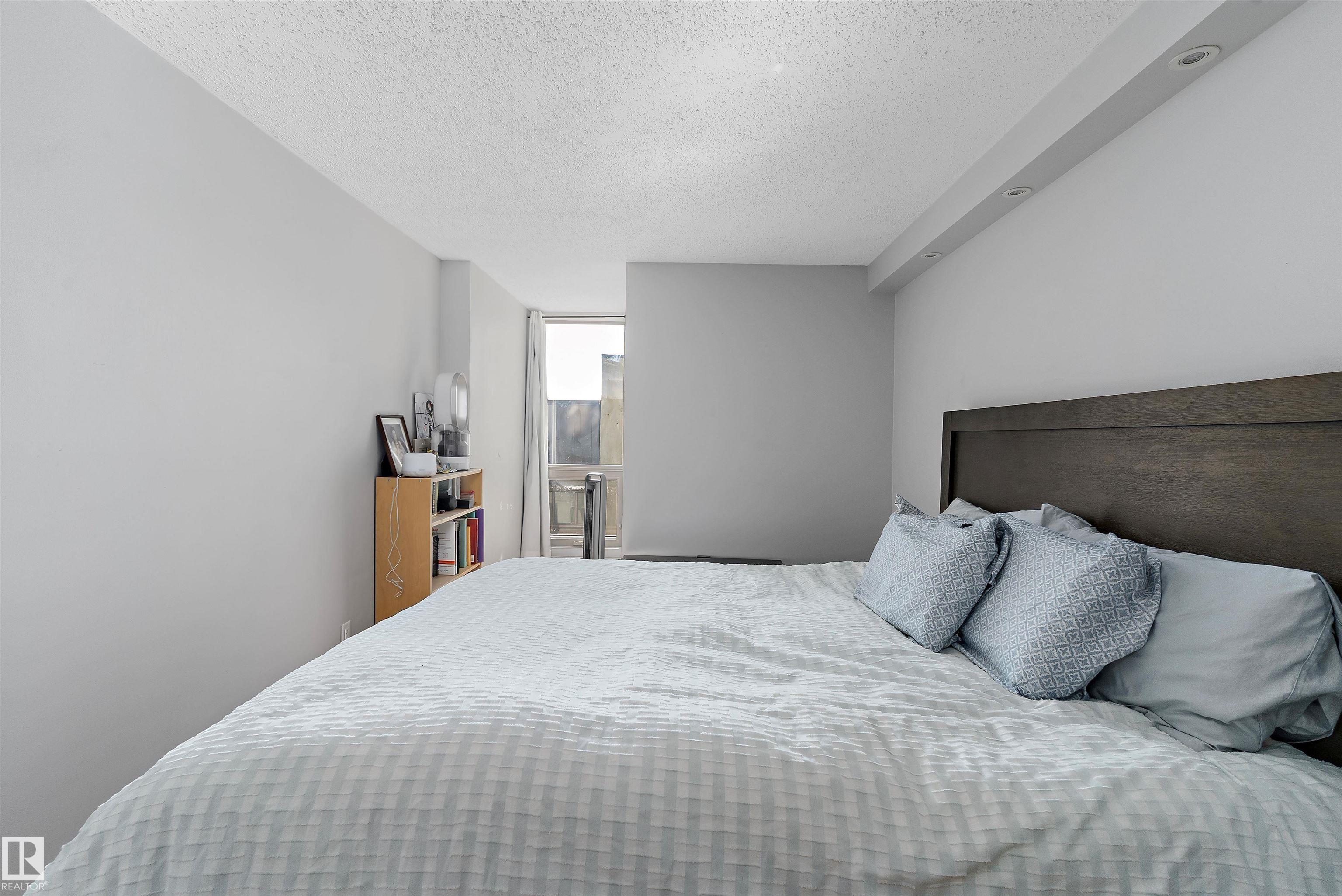 Photo 15 at 404 - 10149 Saskatchewan Drive NW, Strathcona, Edmonton