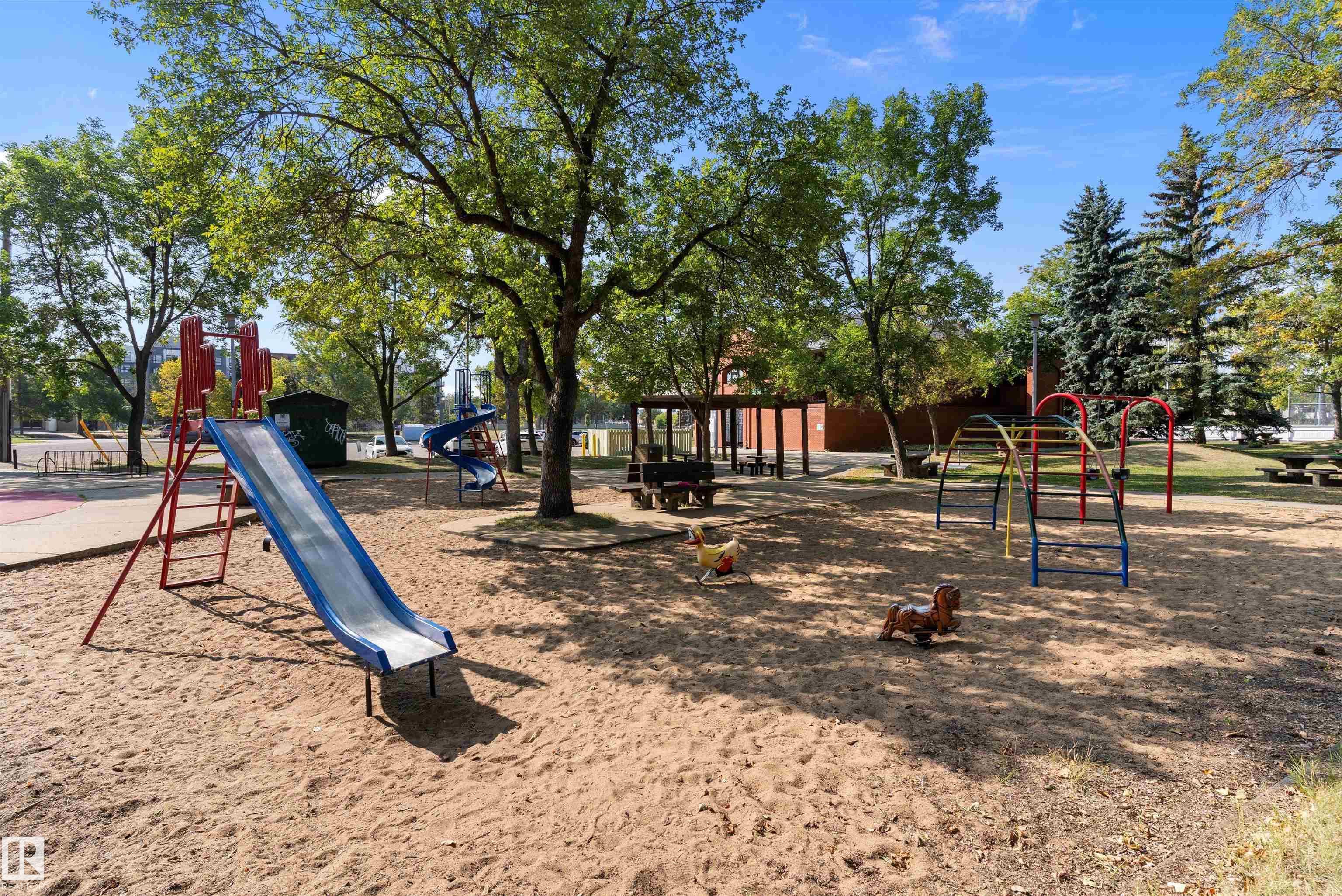 Photo 40 at 404 - 10149 Saskatchewan Drive NW, Strathcona, Edmonton