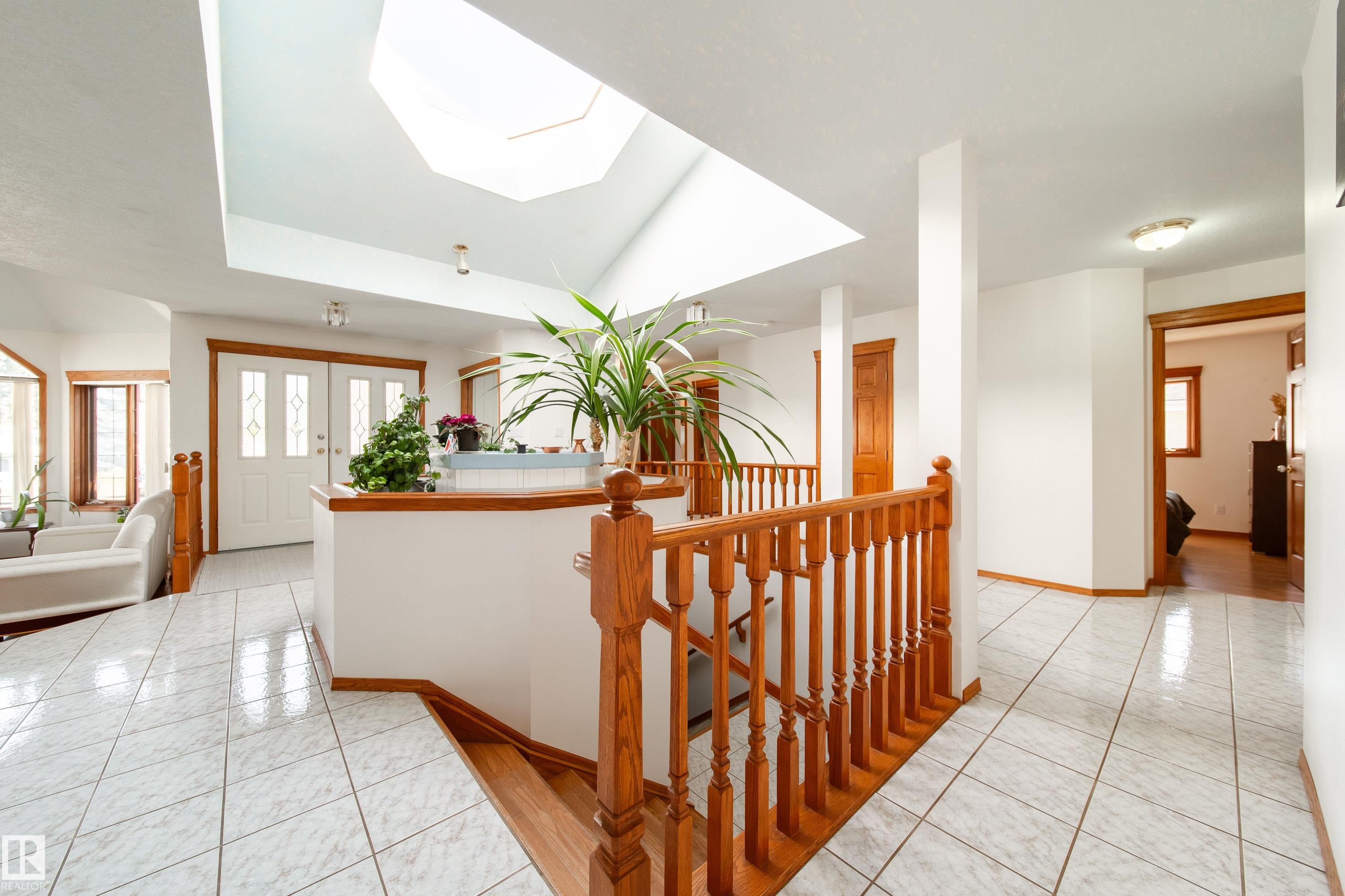 Photo 13 at 4228 46 Street NW, Jackson Heights, Edmonton