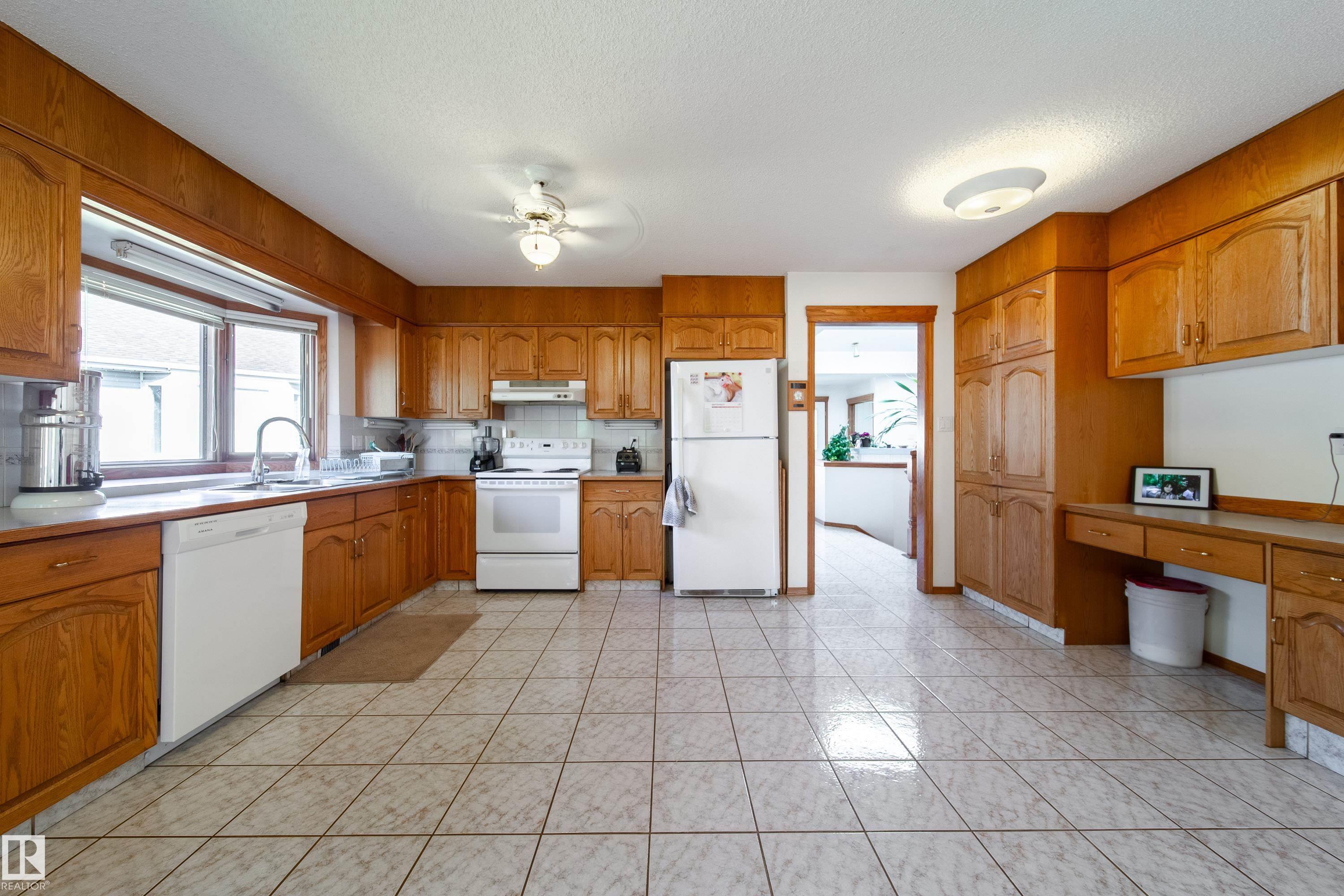 Photo 19 at 4228 46 Street NW, Jackson Heights, Edmonton