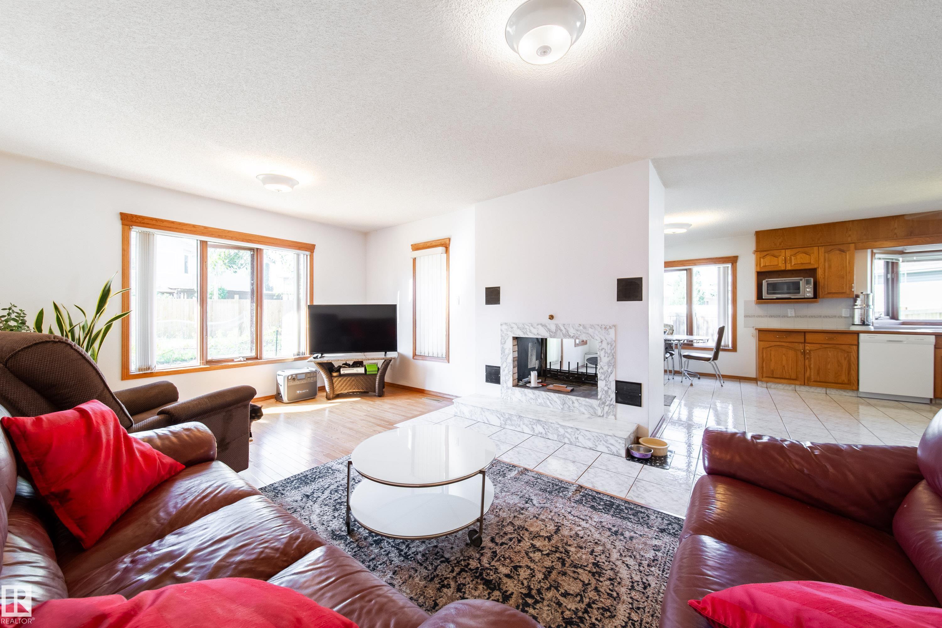 Photo 22 at 4228 46 Street NW, Jackson Heights, Edmonton