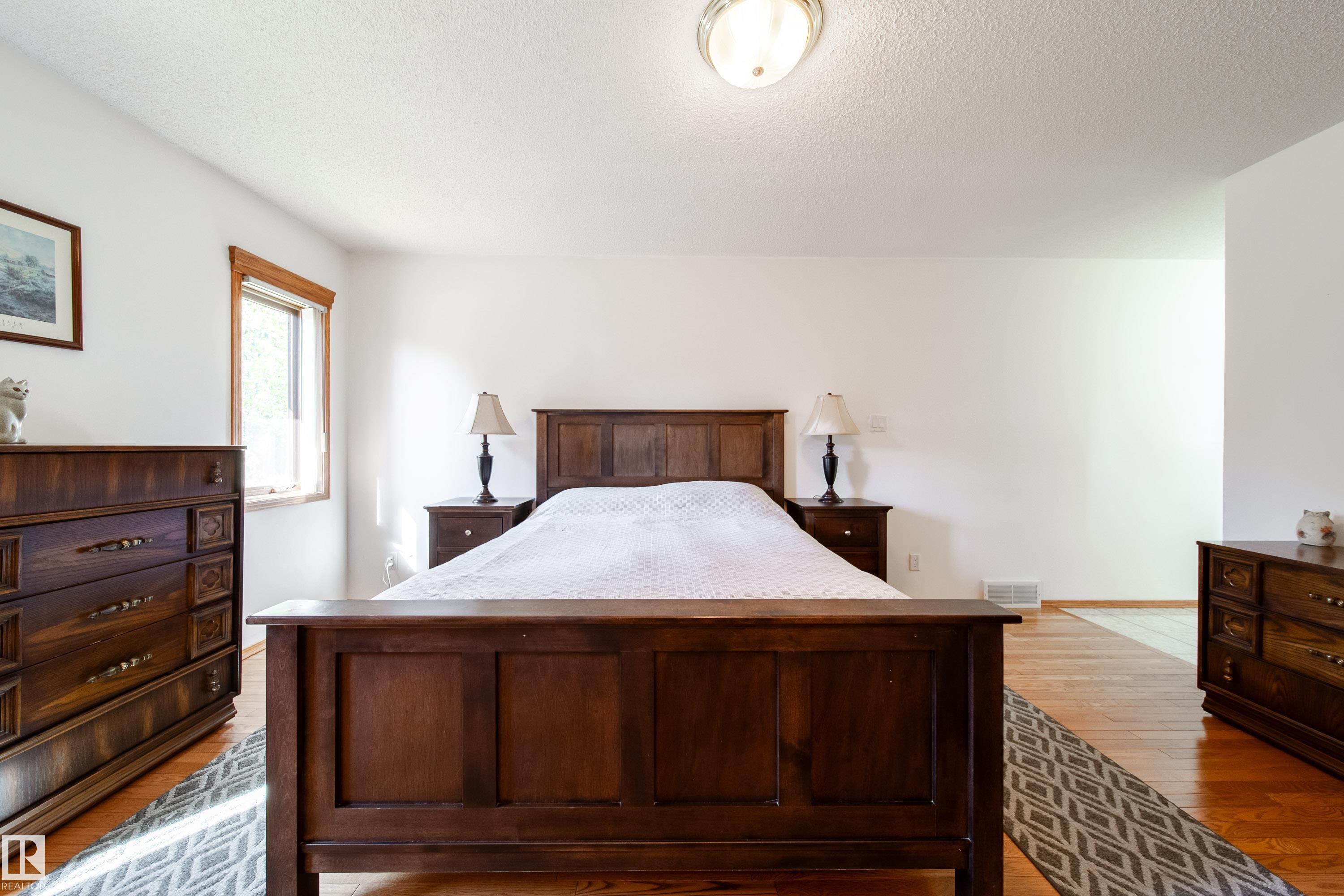 Photo 26 at 4228 46 Street NW, Jackson Heights, Edmonton