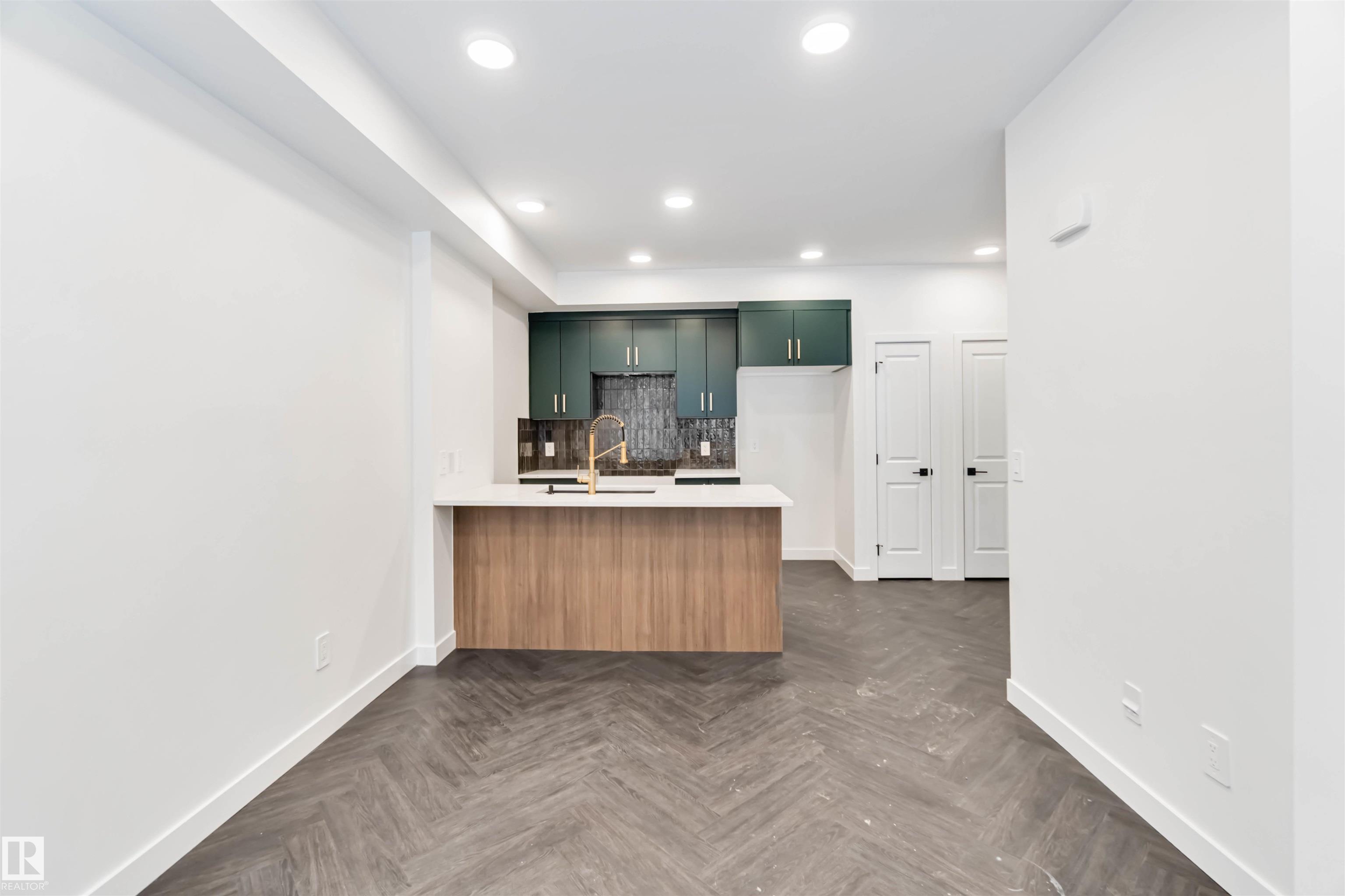 Picture for #37 16231 19 AV SW