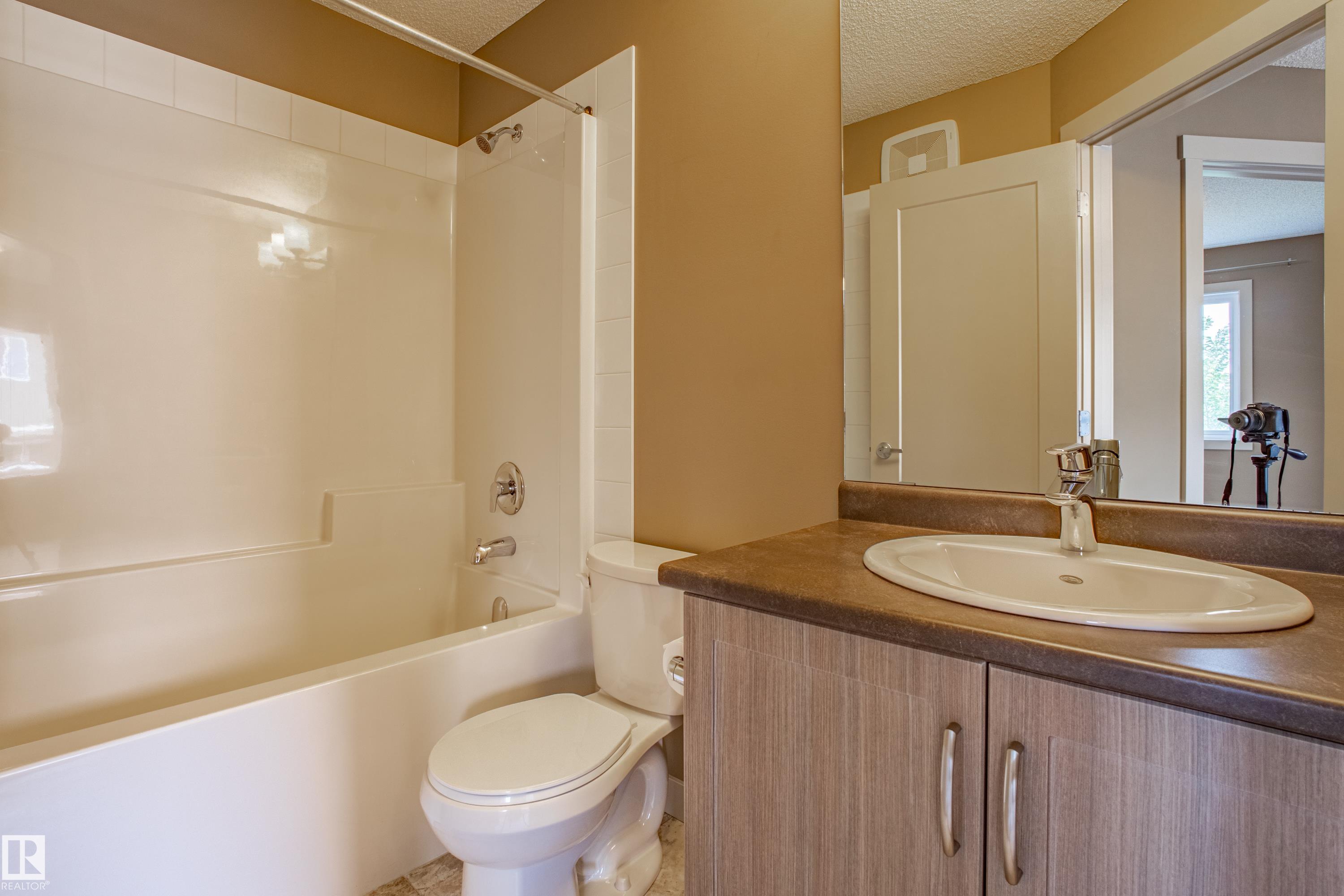 Photo 30 at 32 - 2121 Haddow Drive NW, Haddow, Edmonton