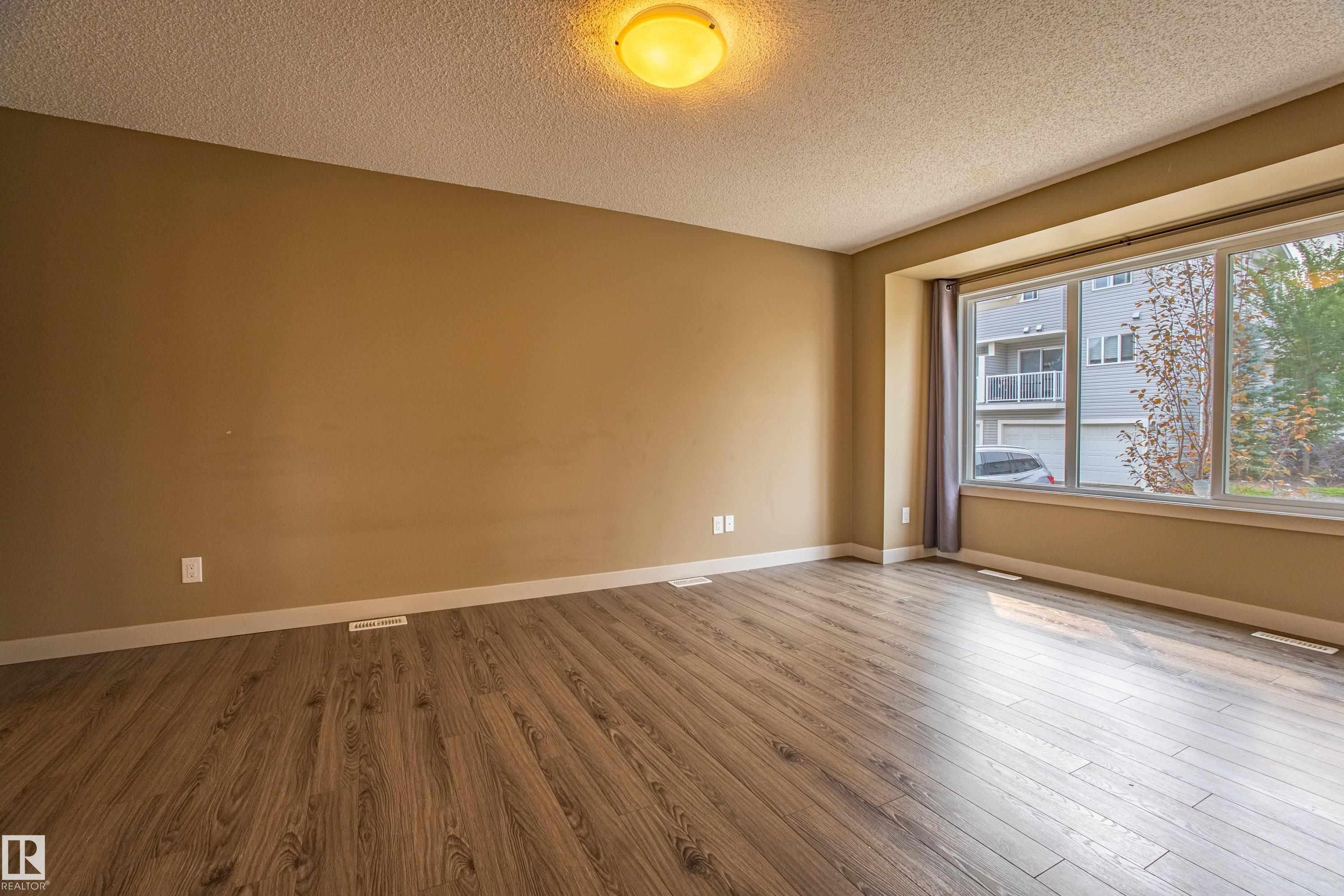 Photo 10 at 32 - 2121 Haddow Drive NW, Haddow, Edmonton