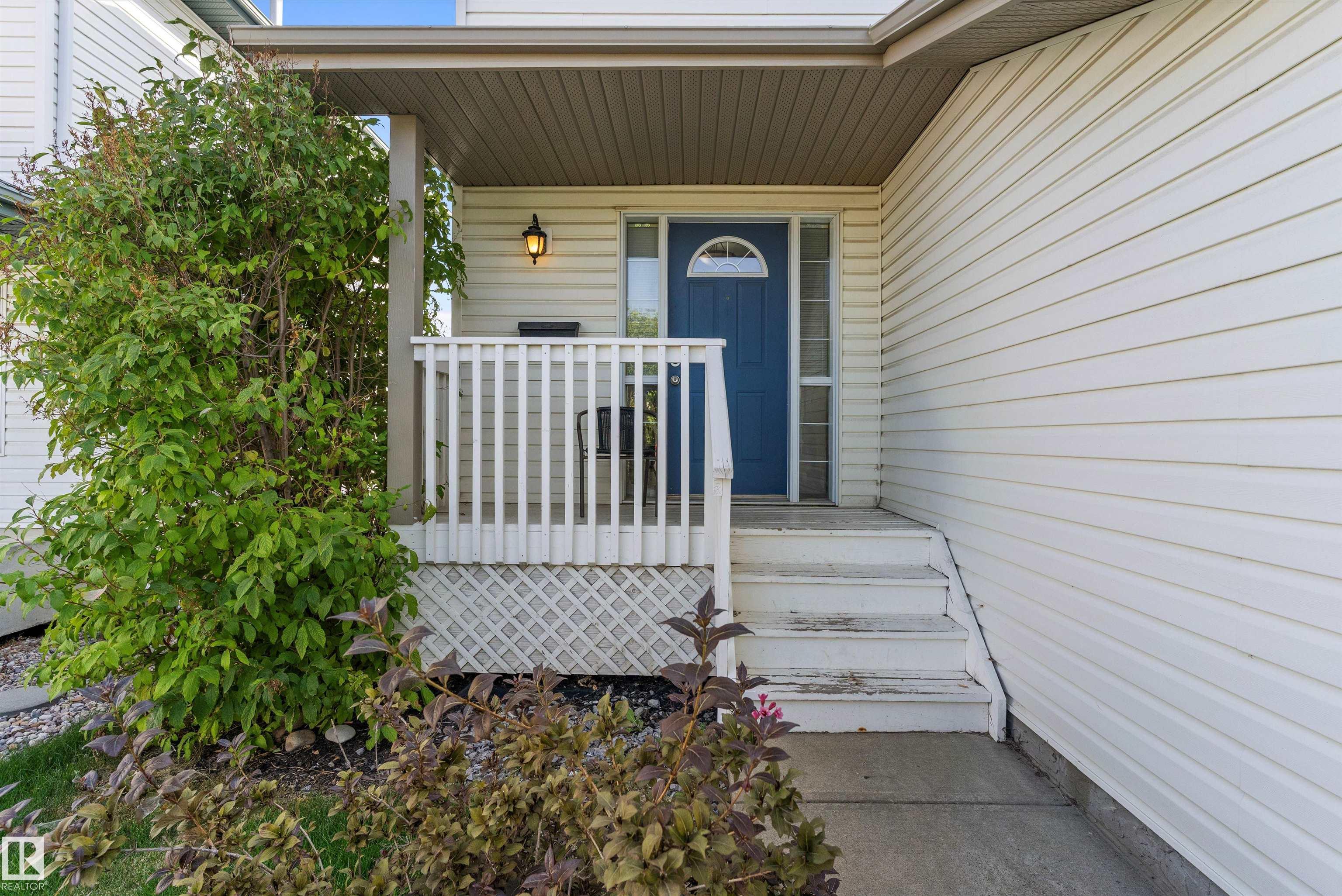 Photo 2 at 17 Crocus Way, Clarkdale Meadows, Sherwood Park