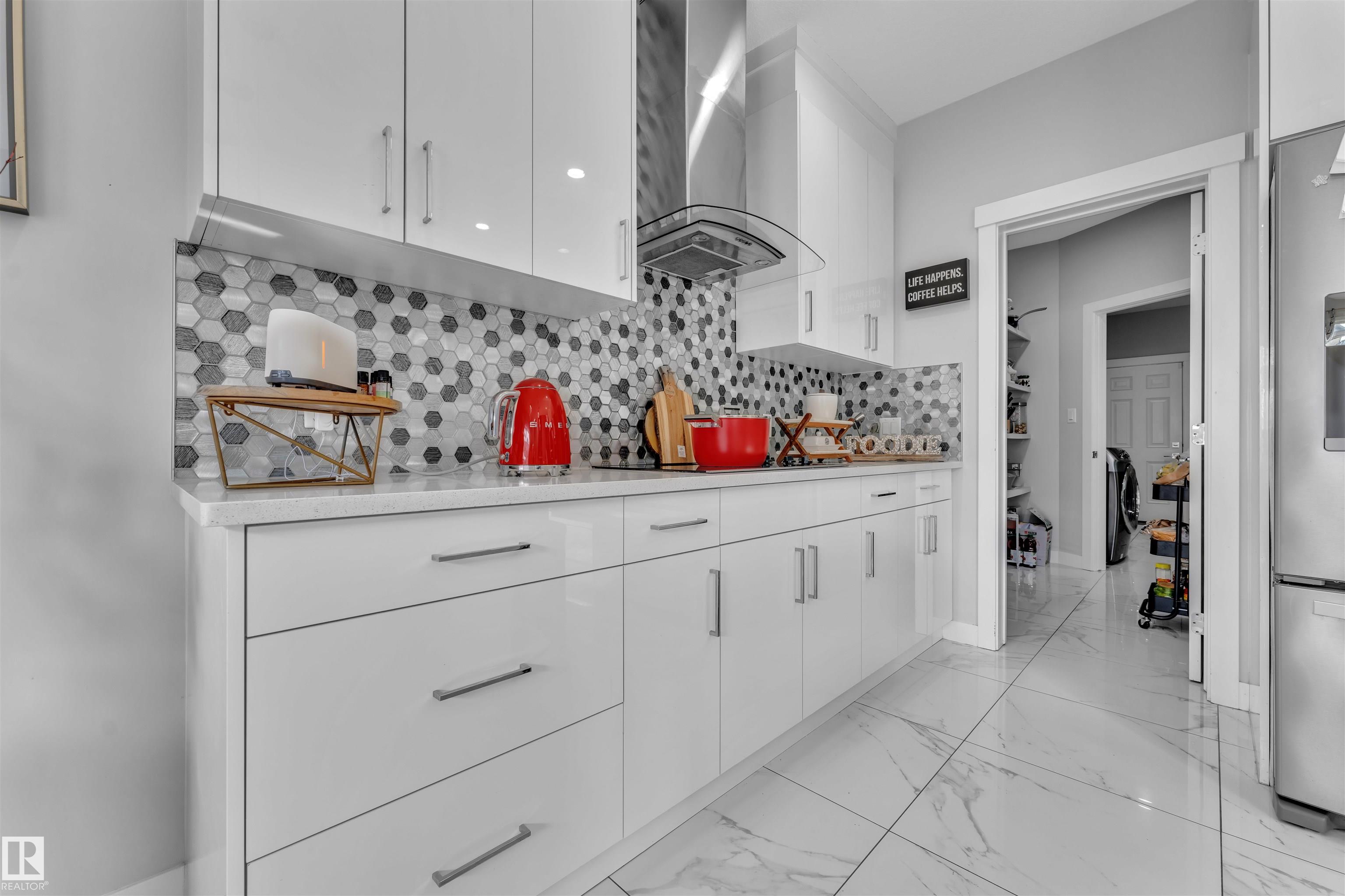Photo 19 at 3607 46 Avenue, Forest Heights, Beaumont
