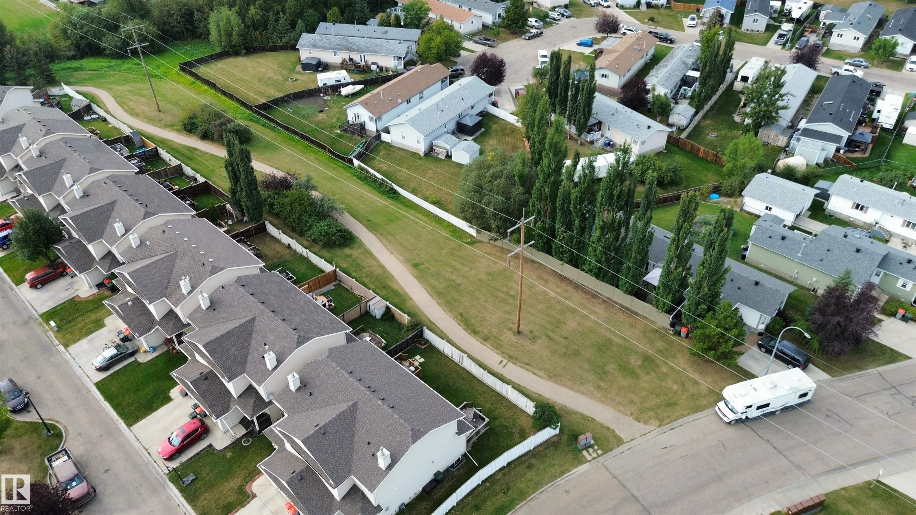 Photo 3 at 50 Graywood Cove, Graybriar, Stony Plain