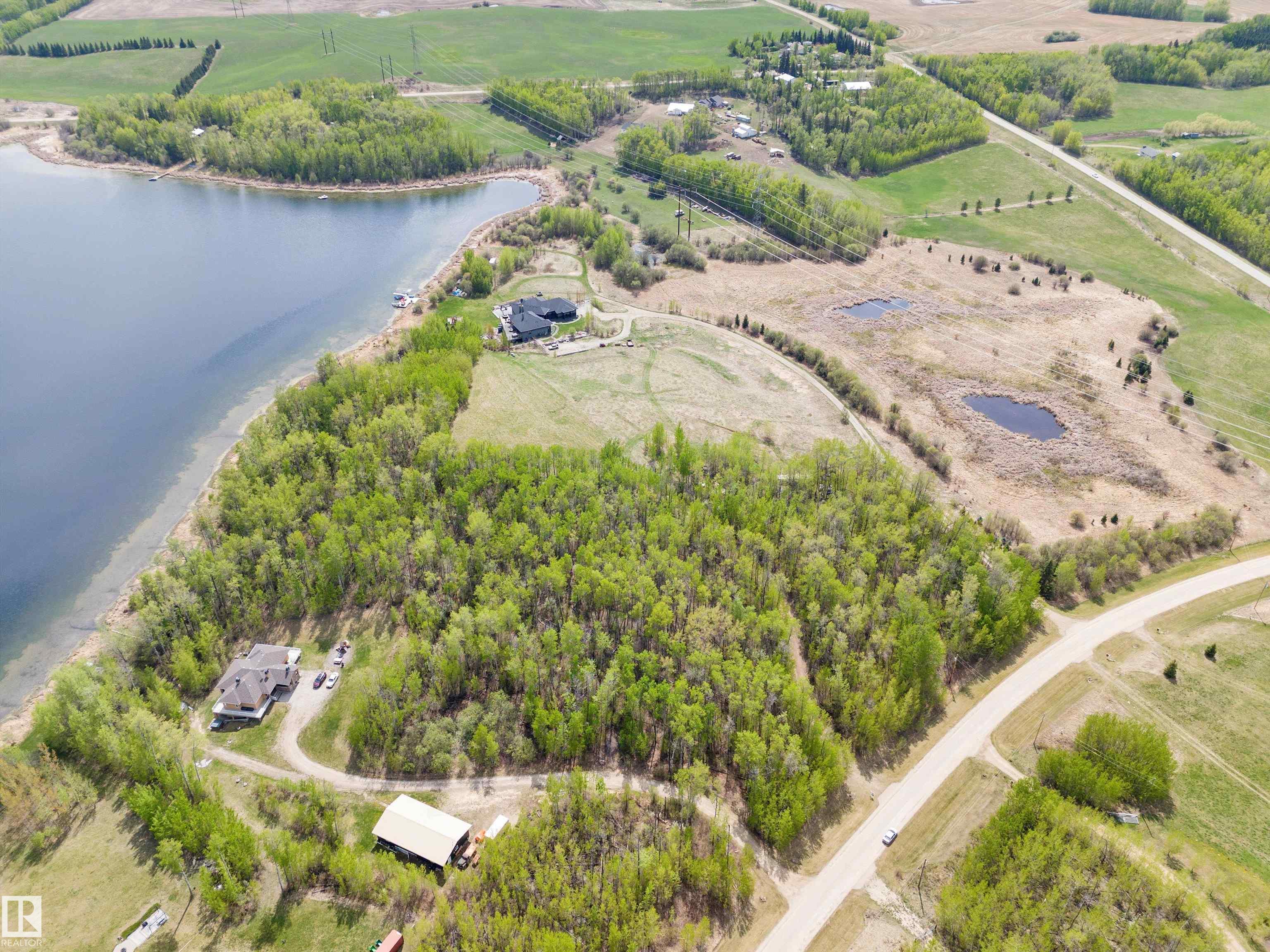 Photo 2 at 5 - 52111 Rge Road 25, Rainbow Beach Estates, Rural Parkland County