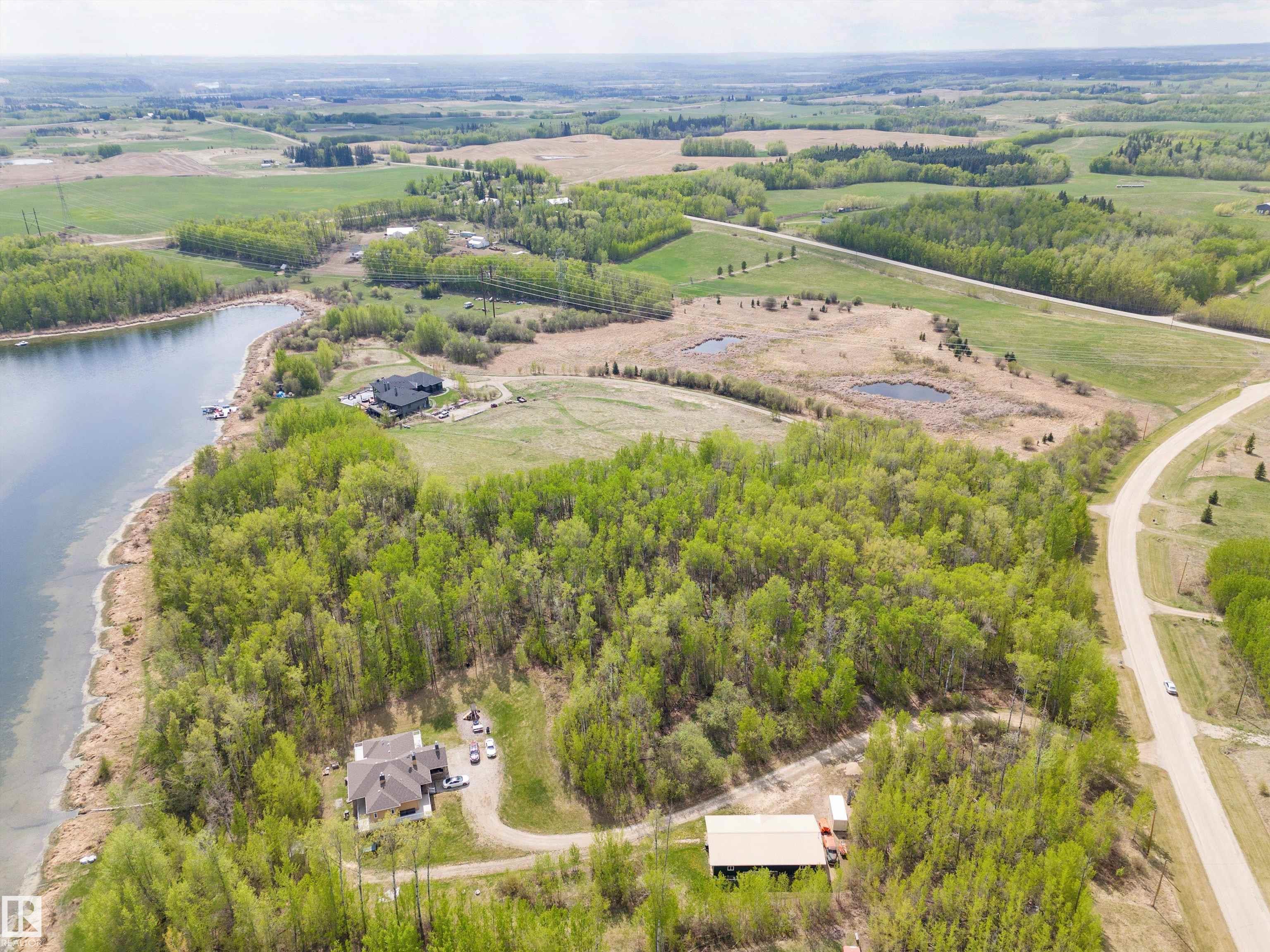 Photo 11 at 5 - 52111 Rge Road 25, Rainbow Beach Estates, Rural Parkland County