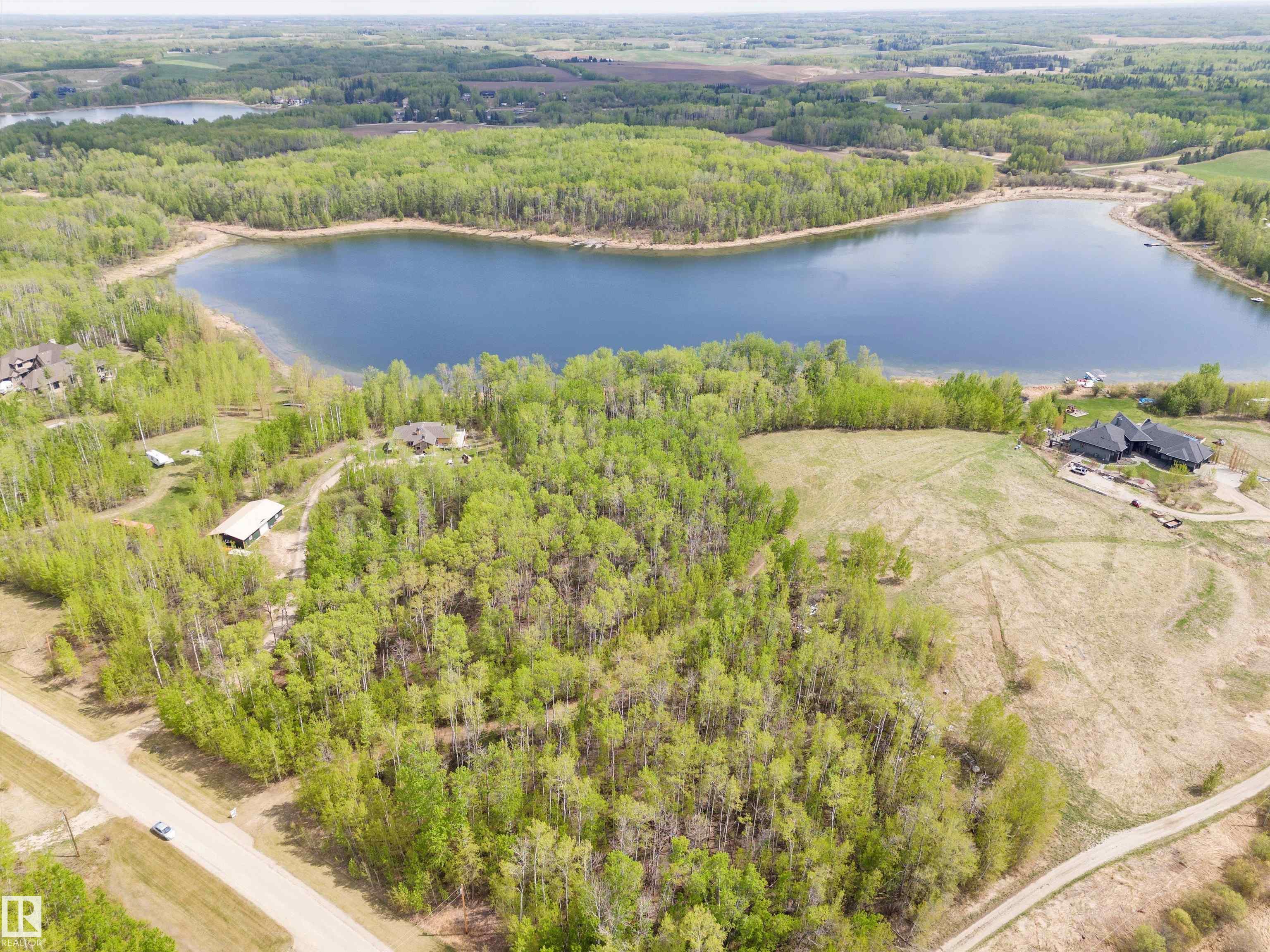 Photo 16 at 5 - 52111 Rge Road 25, Rainbow Beach Estates, Rural Parkland County
