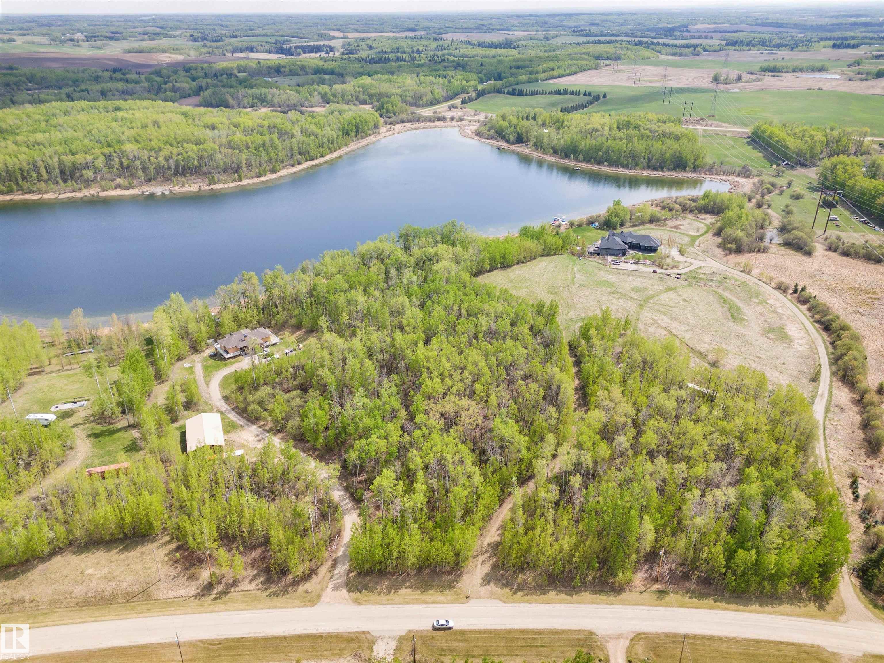 Photo 17 at 5 - 52111 Rge Road 25, Rainbow Beach Estates, Rural Parkland County