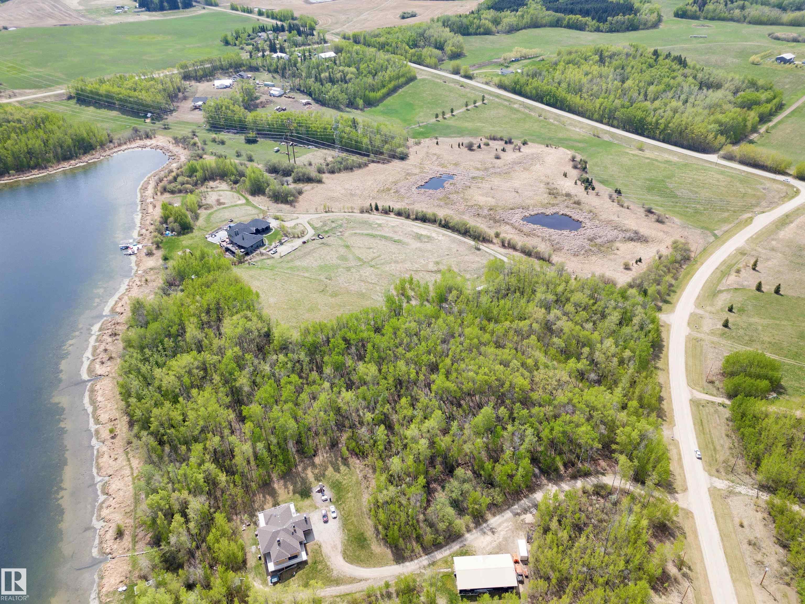 Photo 3 at 5 - 52111 Rge Road 25, Rainbow Beach Estates, Rural Parkland County