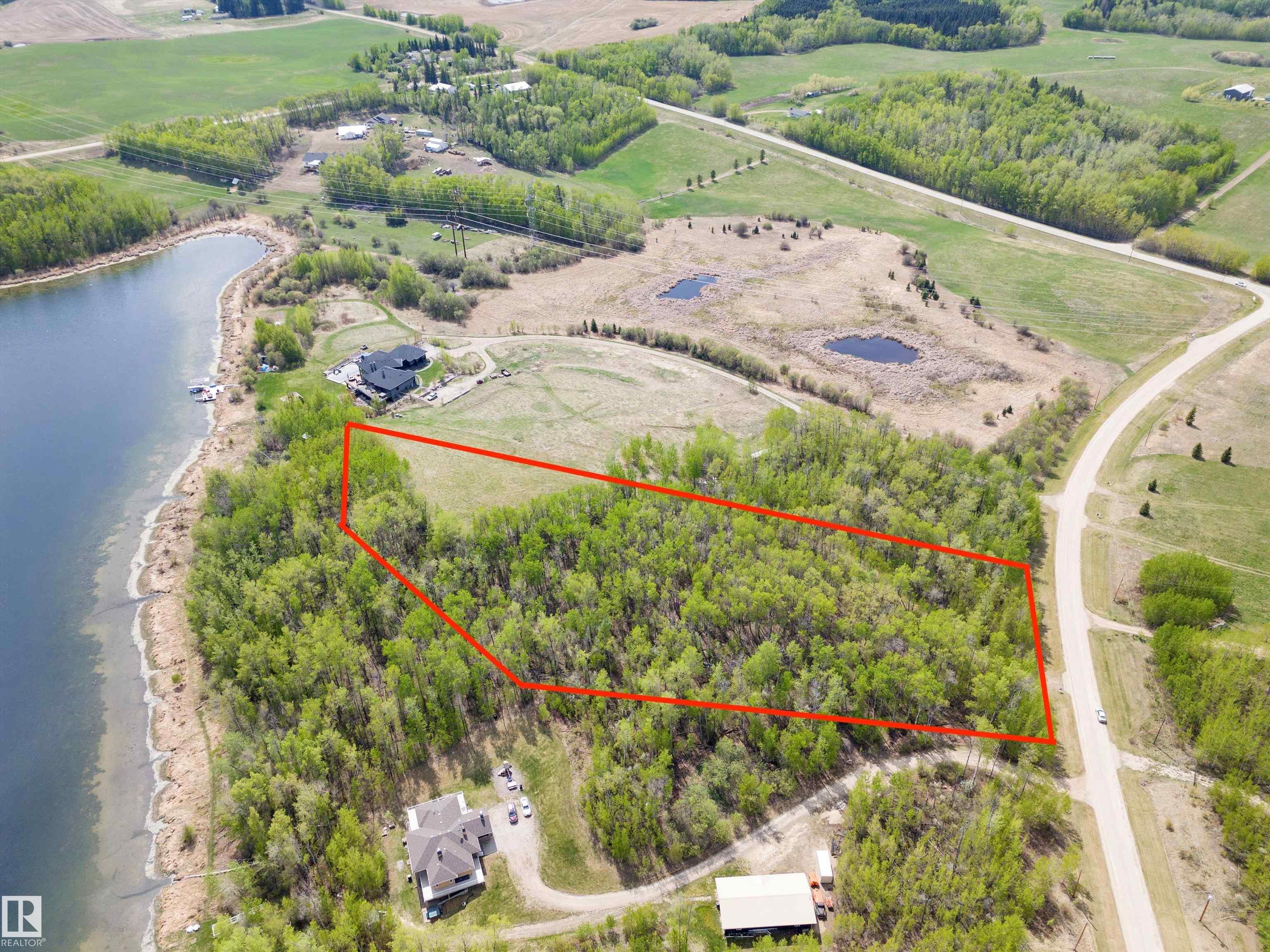 Photo 21 at 5 - 52111 Rge Road 25, Rainbow Beach Estates, Rural Parkland County