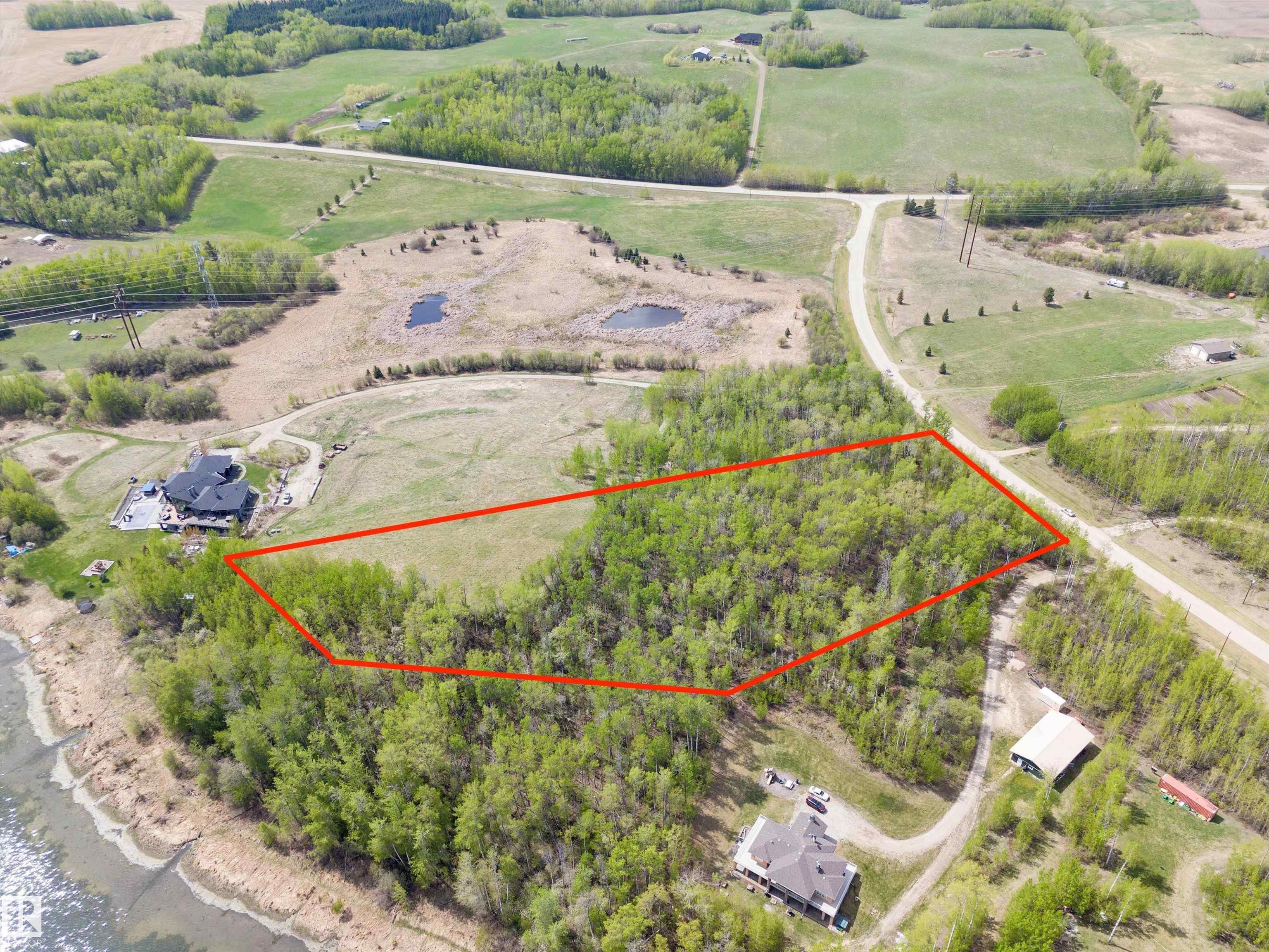 Photo 22 at 5 - 52111 Rge Road 25, Rainbow Beach Estates, Rural Parkland County