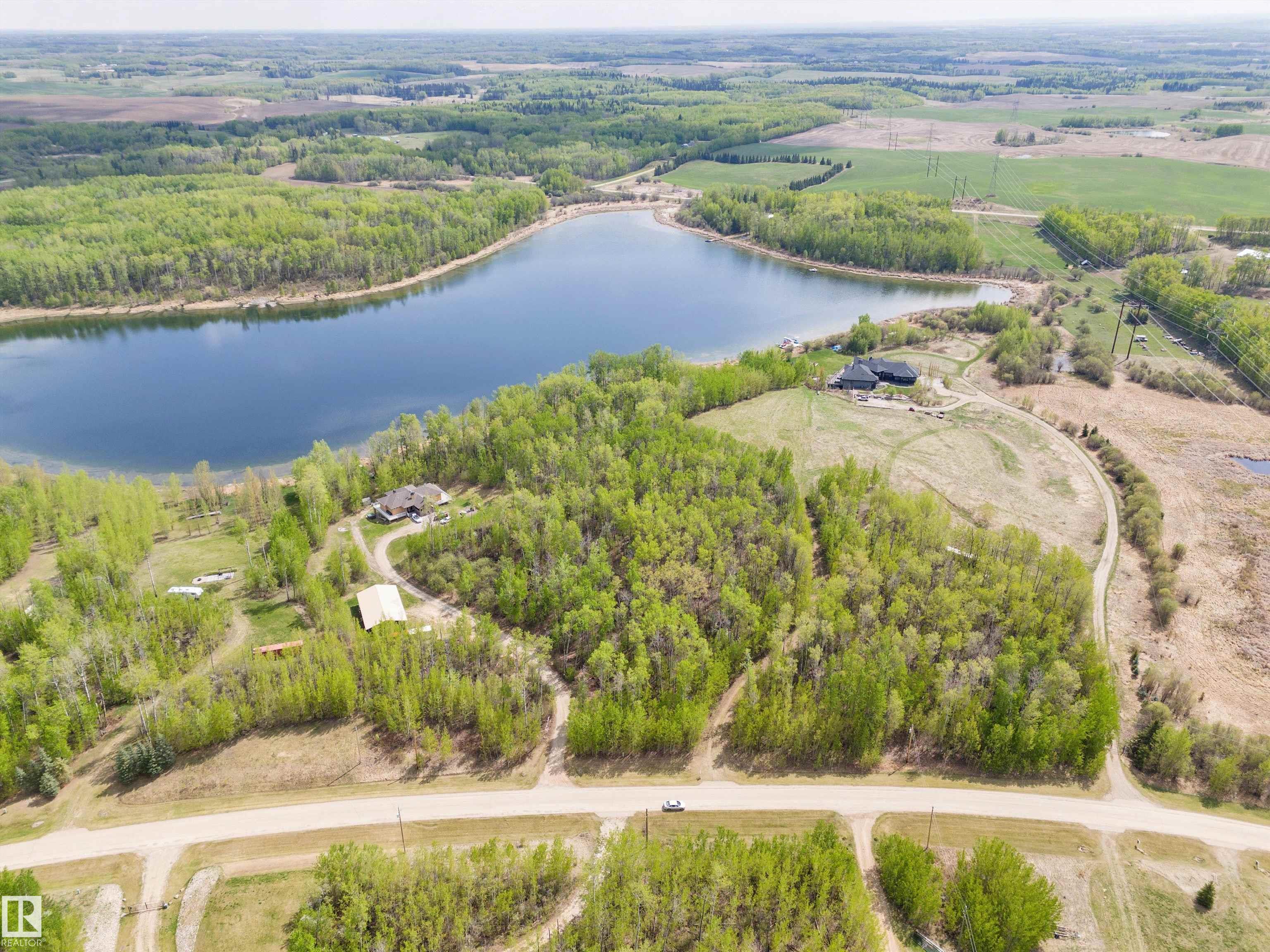 Photo 9 at 5 - 52111 Rge Road 25, Rainbow Beach Estates, Rural Parkland County