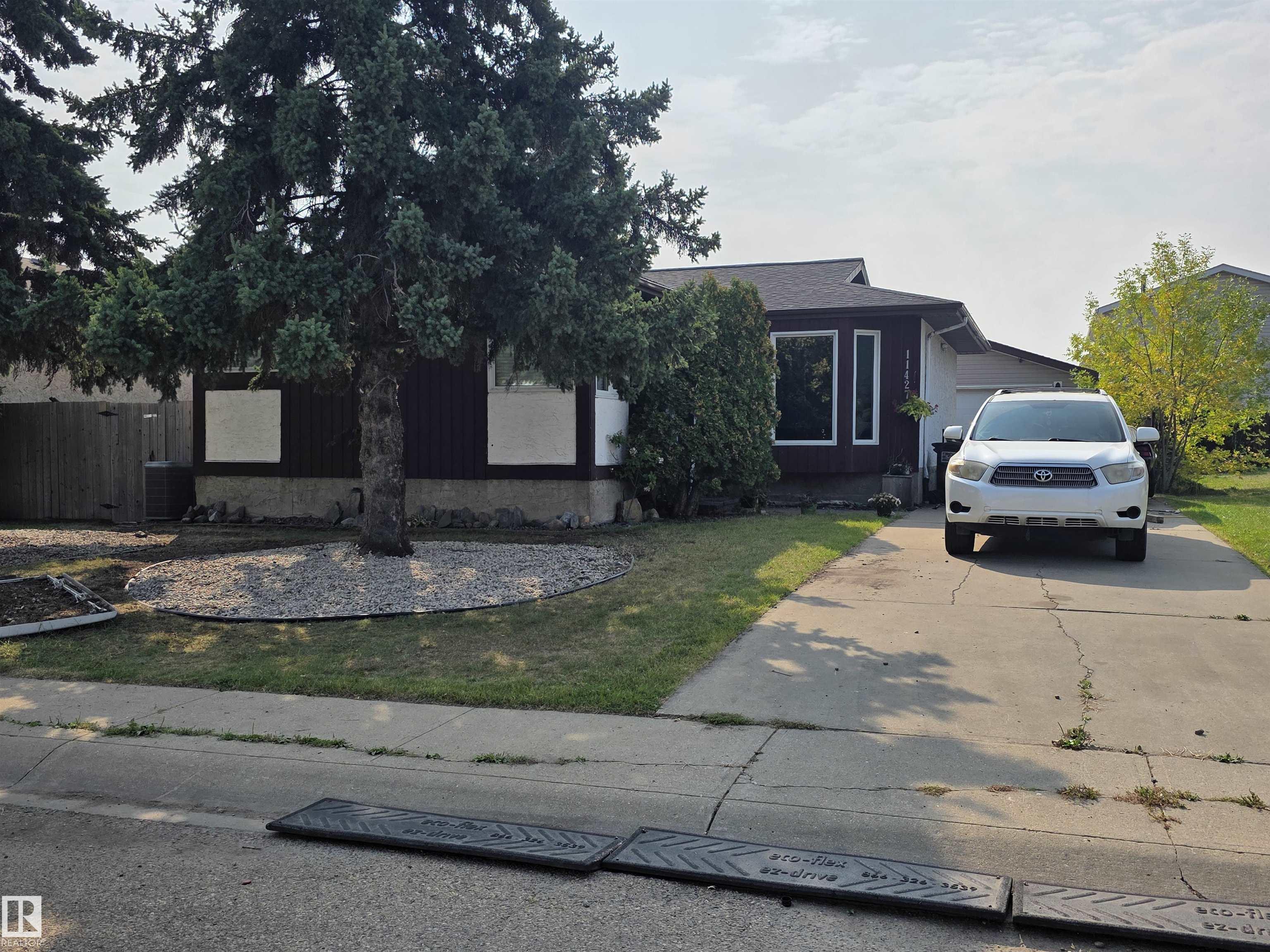 11427 141 Avenue NW, Carlisle, Edmonton 
