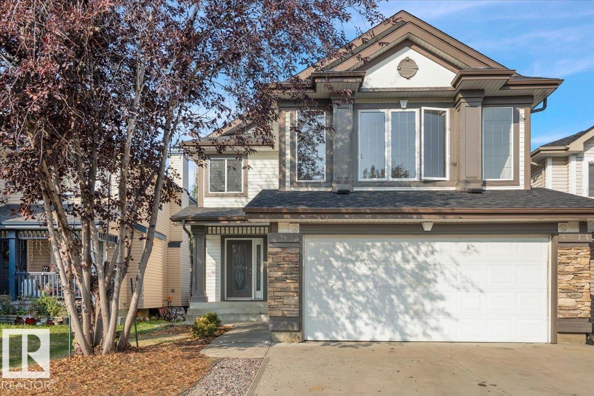 4074 33a Street NW, Larkspur, Edmonton 