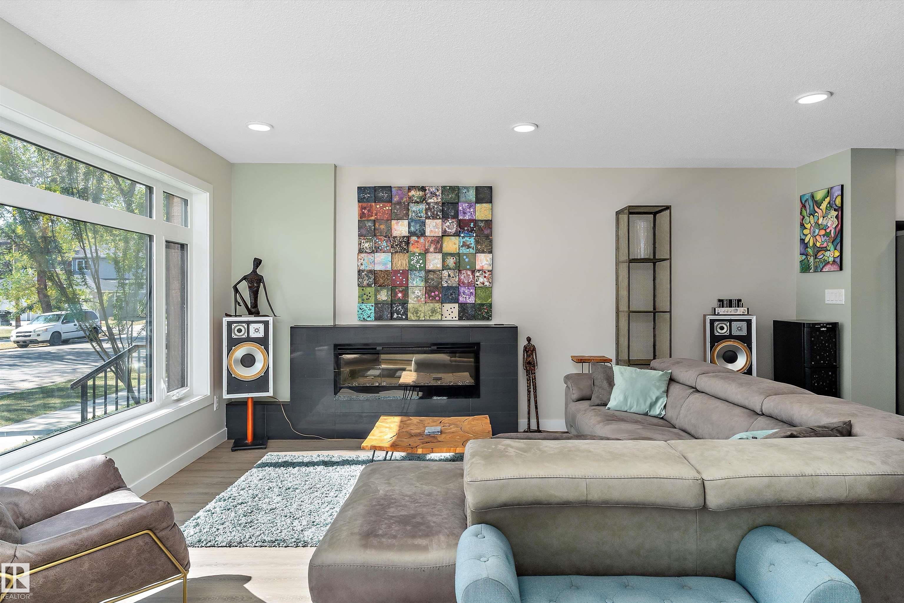 Picture for 12204 117 AV NW