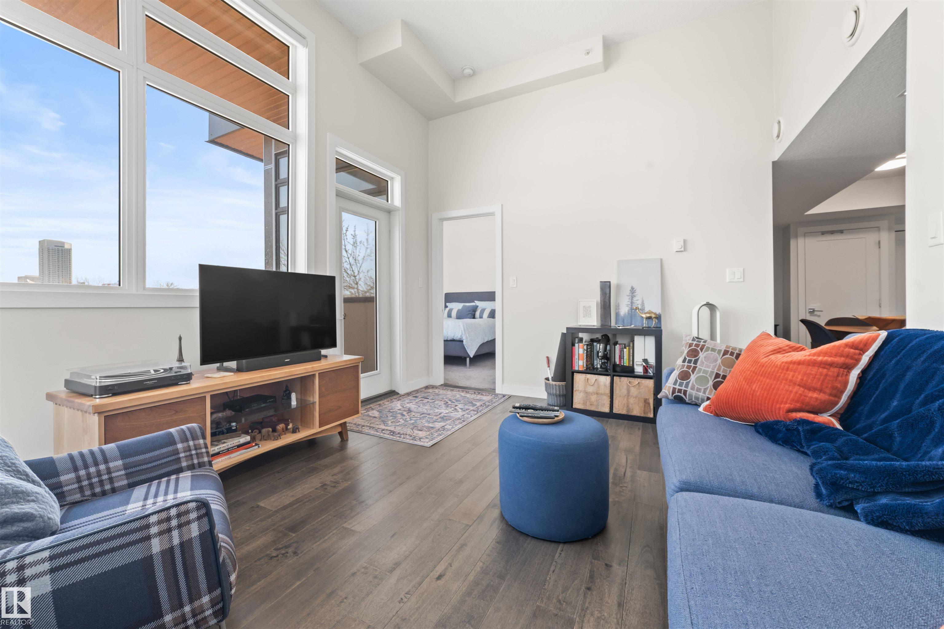 404 - 10227 115 Street NW, Wîhkwêntôwin, Edmonton 