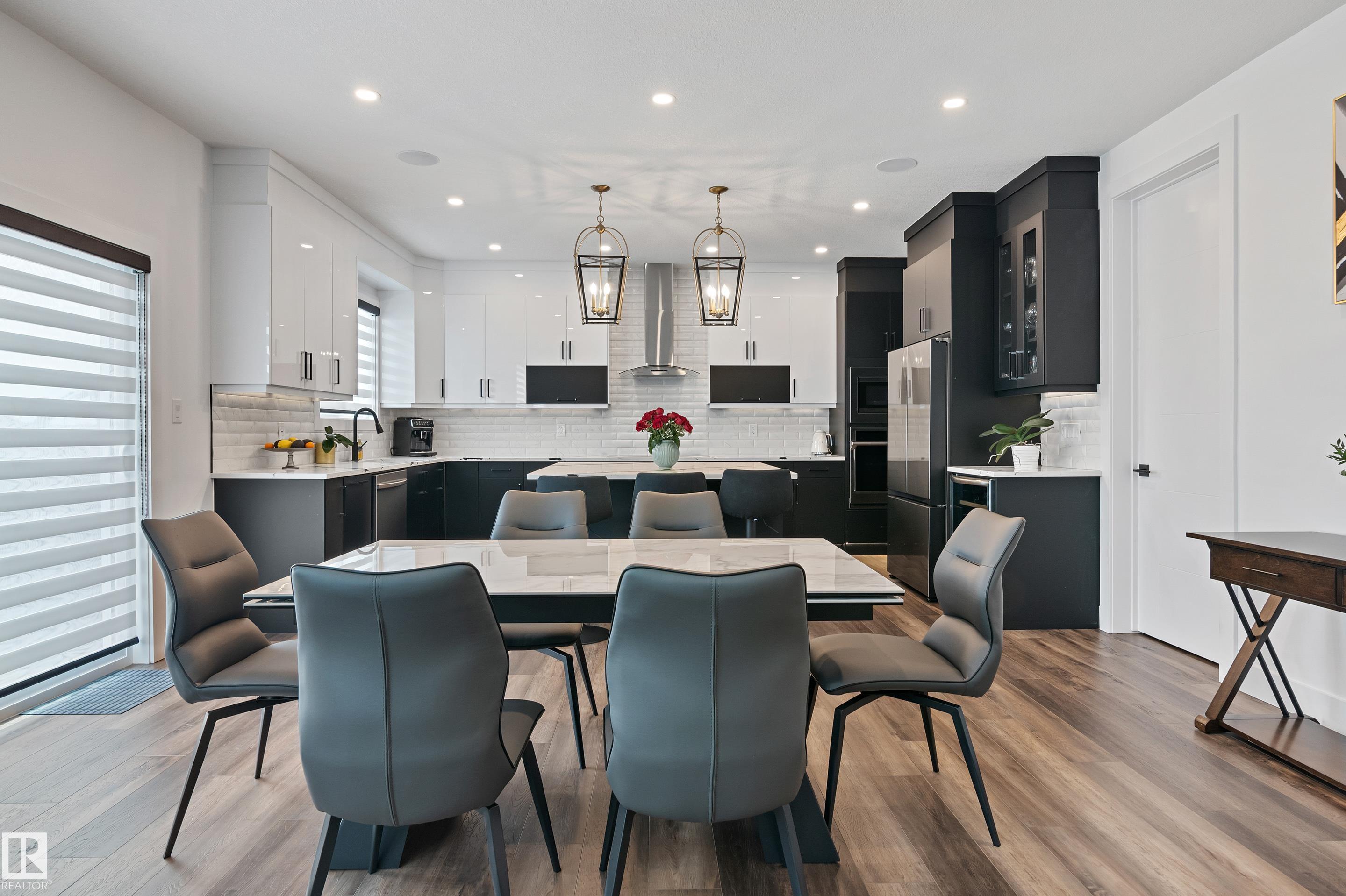 Picture for 19619 26 AV NW