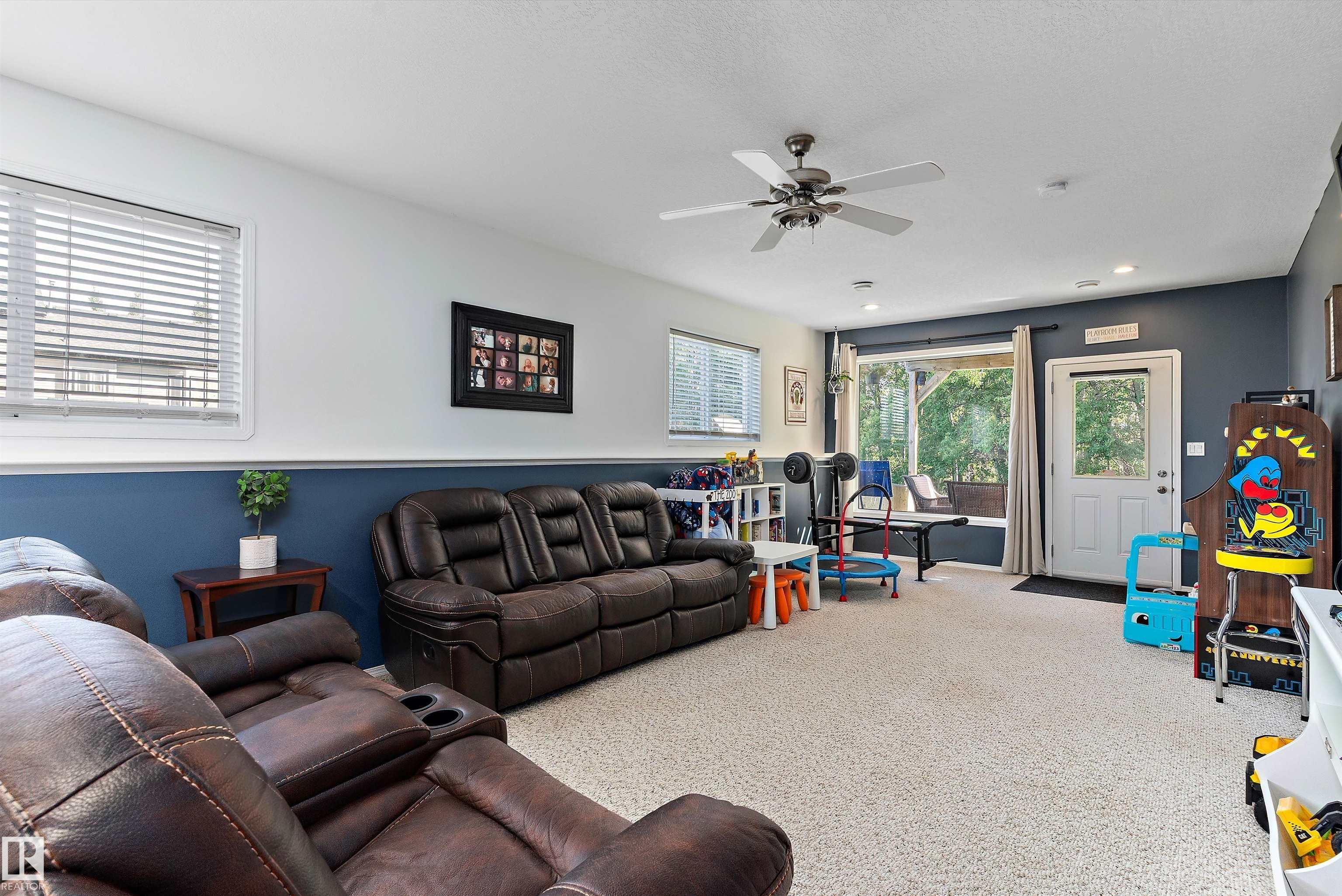 Photo 19 at 75 Willowview Bv, Willow Peak Park, Rural Parkland County