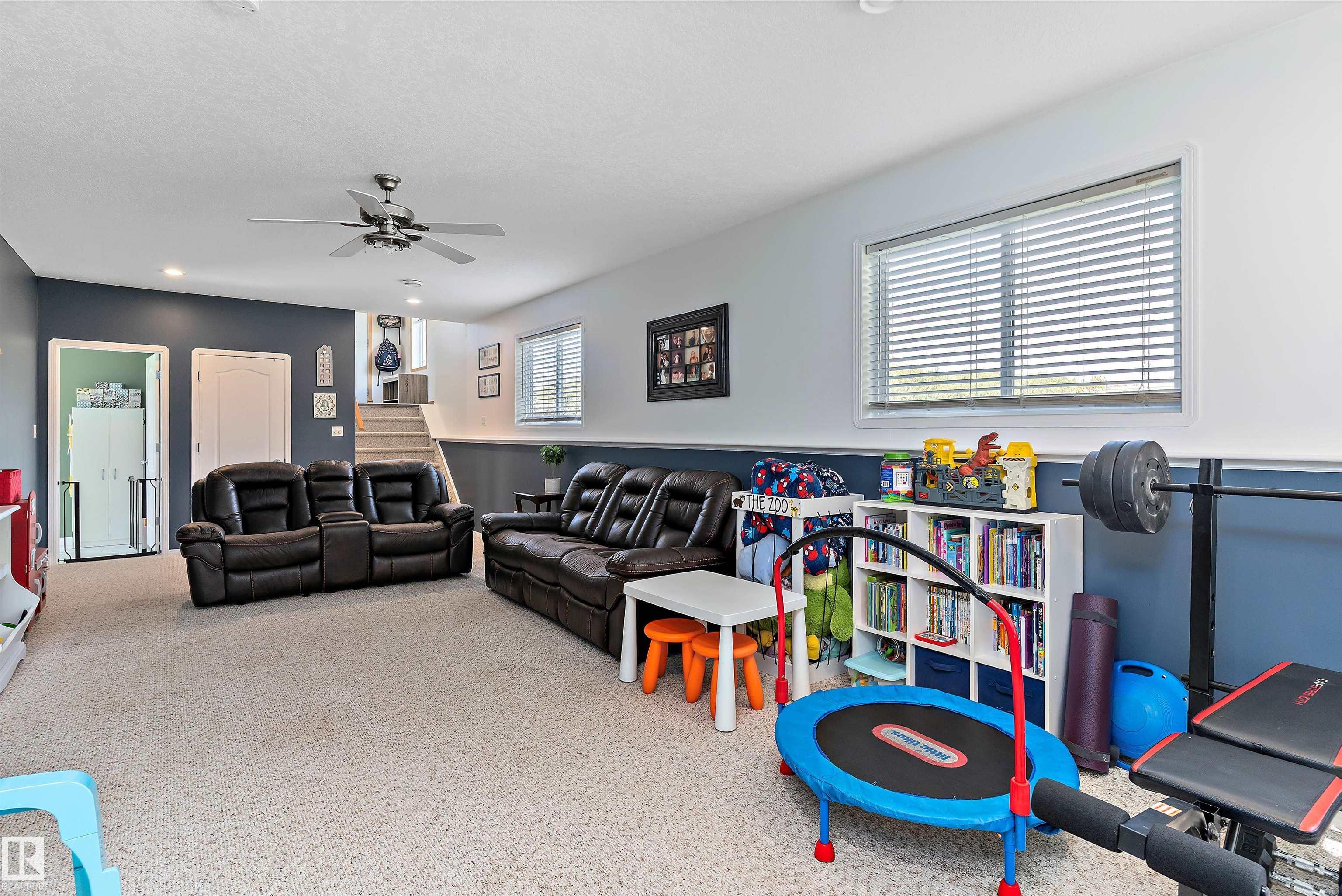 Photo 34 at 75 Willowview Bv, Willow Peak Park, Rural Parkland County