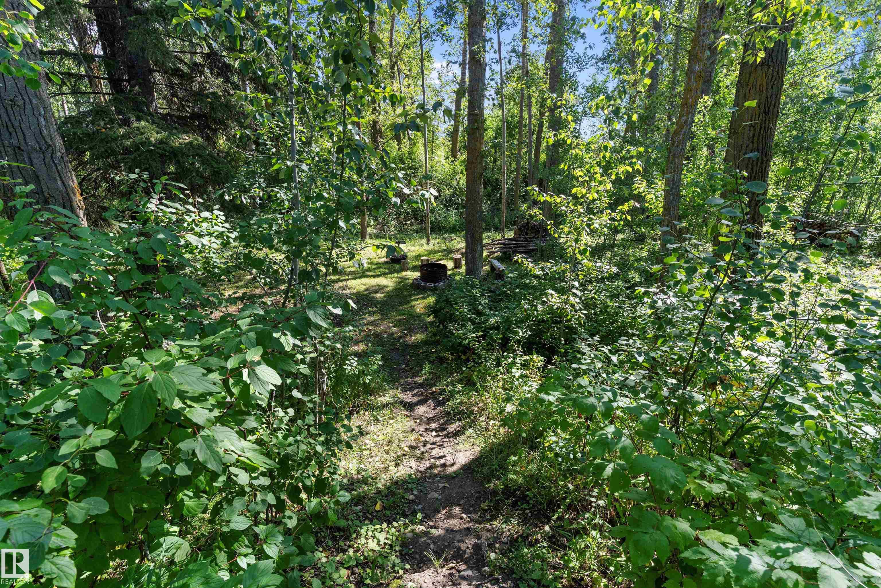 Photo 48 at 75 Willowview Bv, Willow Peak Park, Rural Parkland County