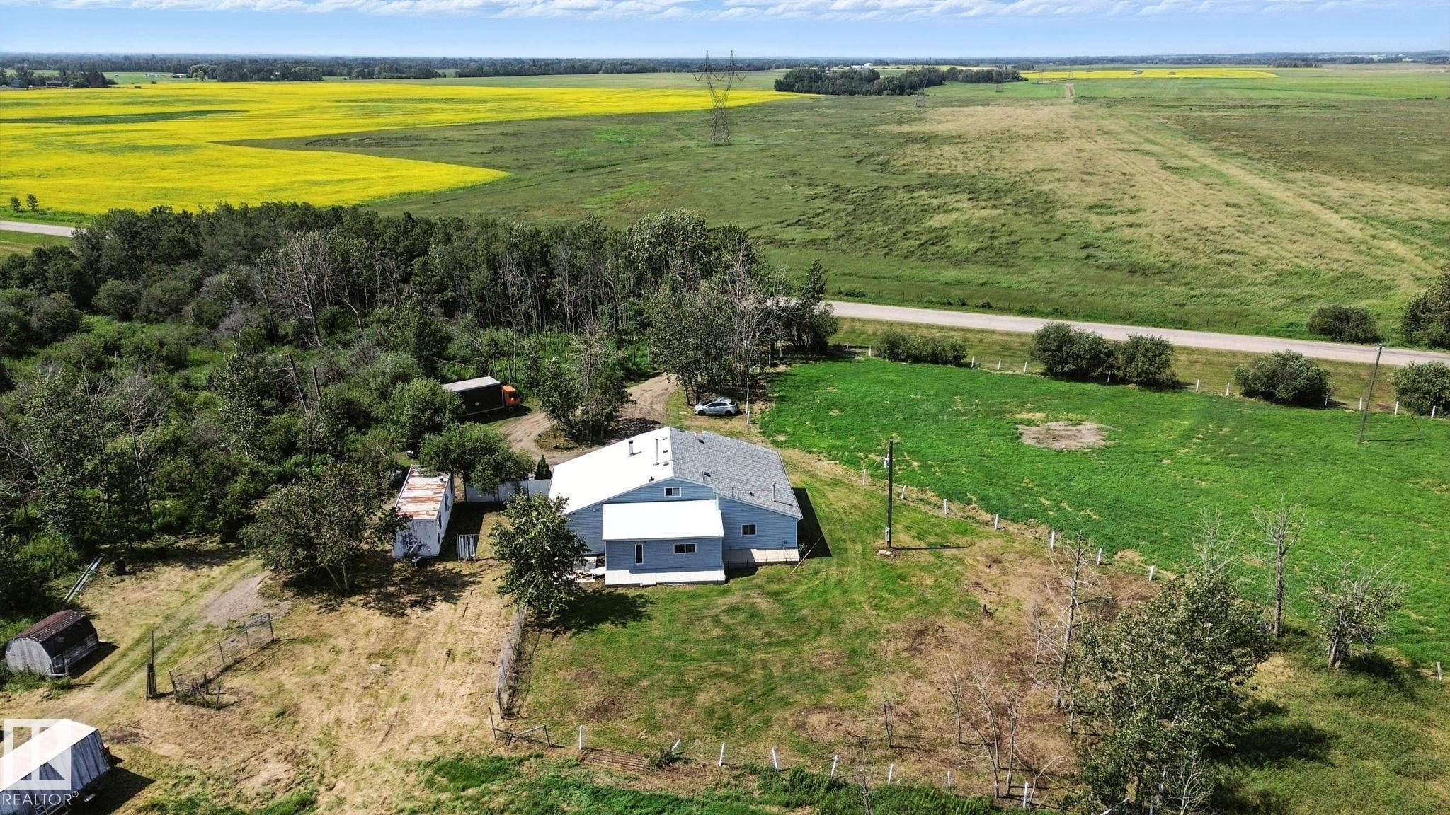 Photo 2 at 51019 Rge Road 273, None, Rural Parkland County